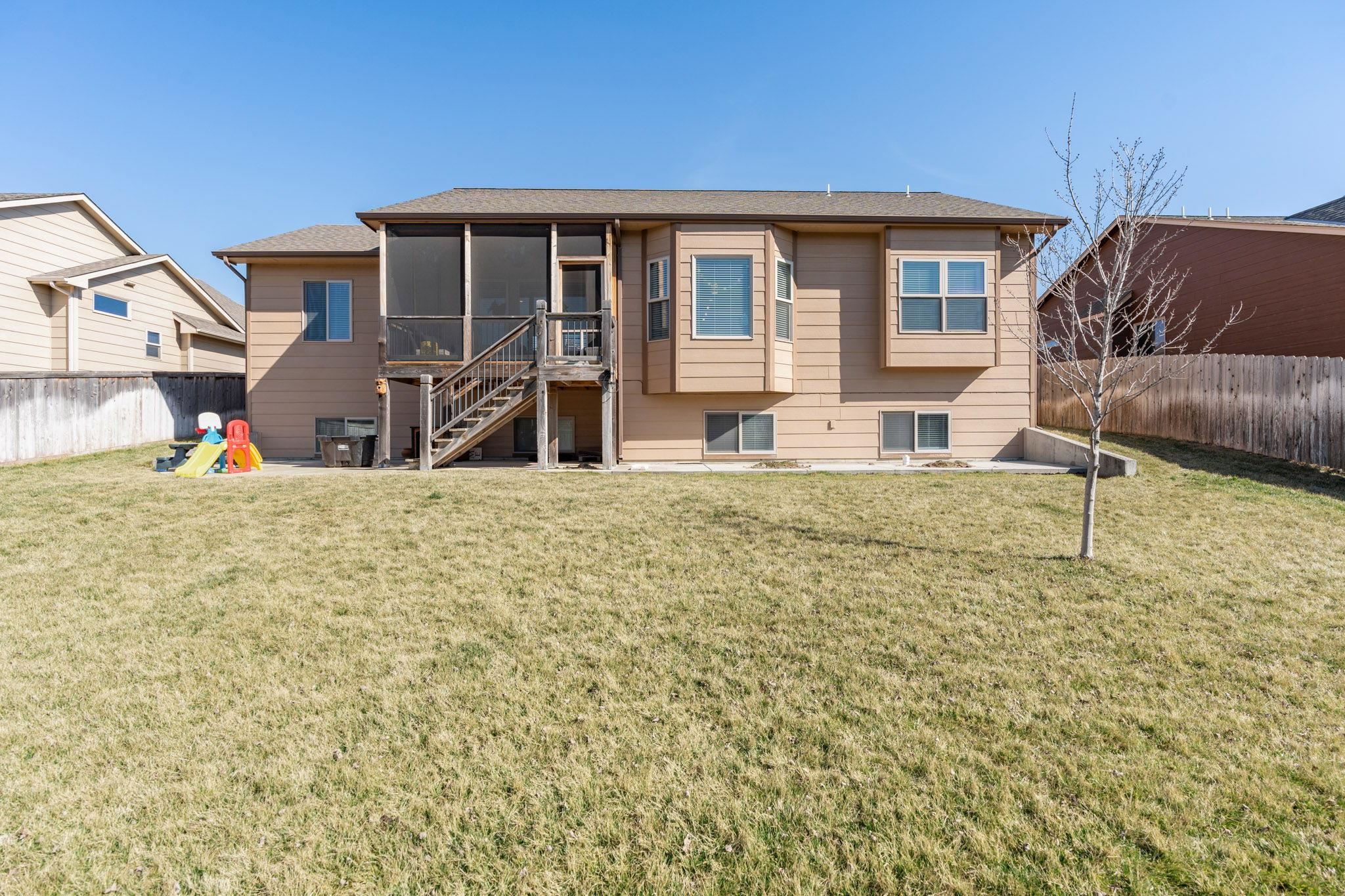 Wichita, Kansas 67205, United States, 5 Bedrooms Bedrooms, ,3 BathroomsBathrooms,Residential,Pending,62919