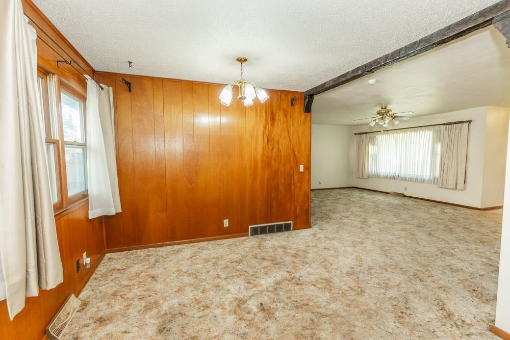 427 Regent Rd, Salina, Kansas image 6