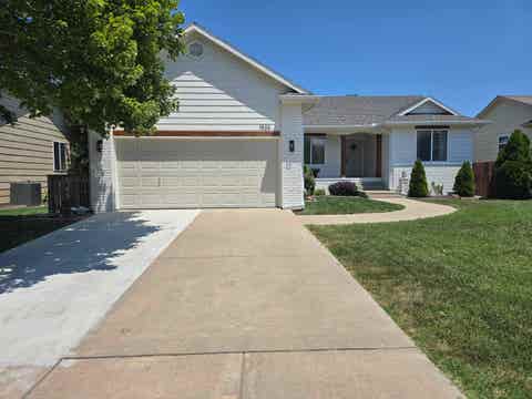 Homes For Sale - 1526 E Cedar Tree St<br/> Park City, KS 67219