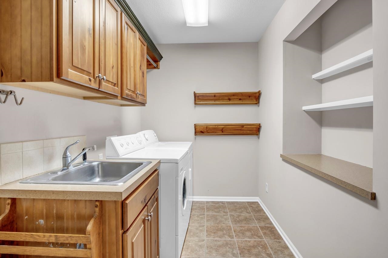 23 Meadow Ln, Hesston, Kansas image 19