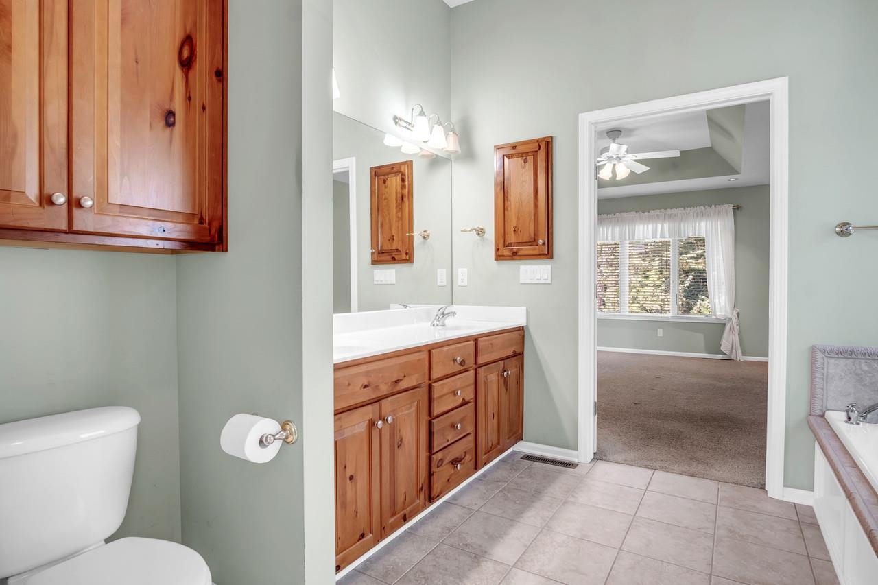 23 Meadow Ln, Hesston, Kansas image 21