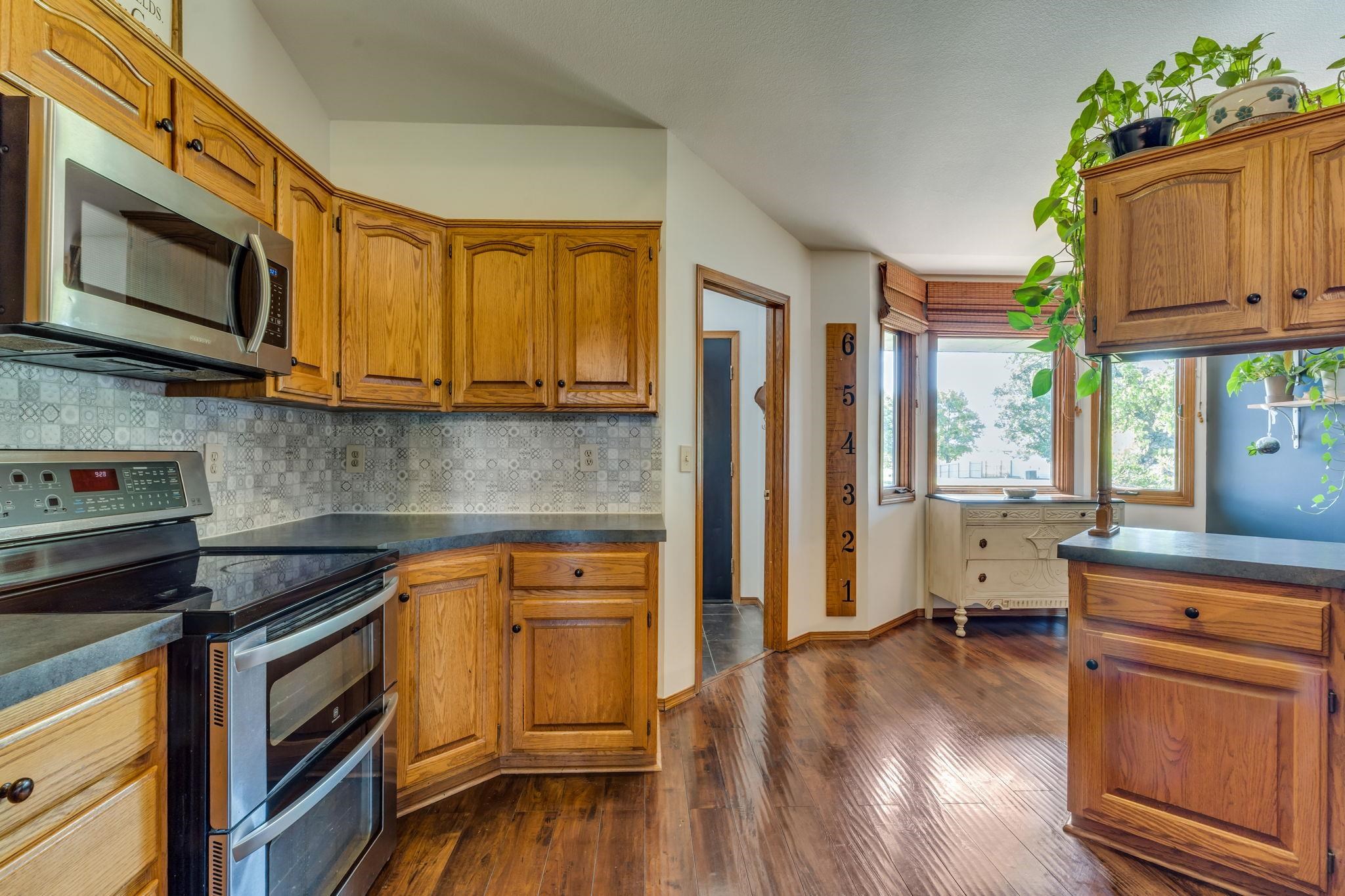 337 N Bentwood Dr, Rose Hill, Kansas image 6