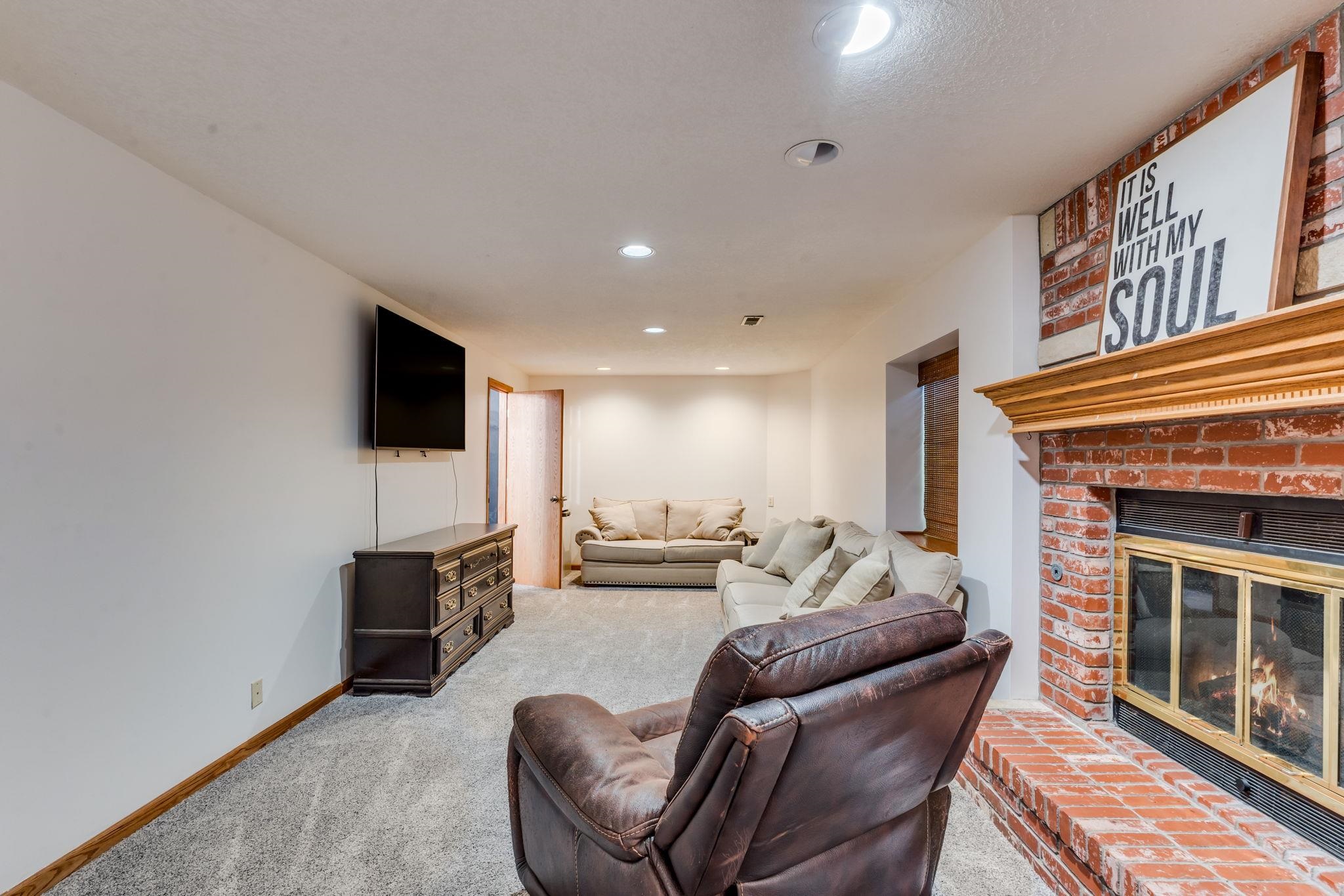 337 N Bentwood Dr, Rose Hill, Kansas image 21