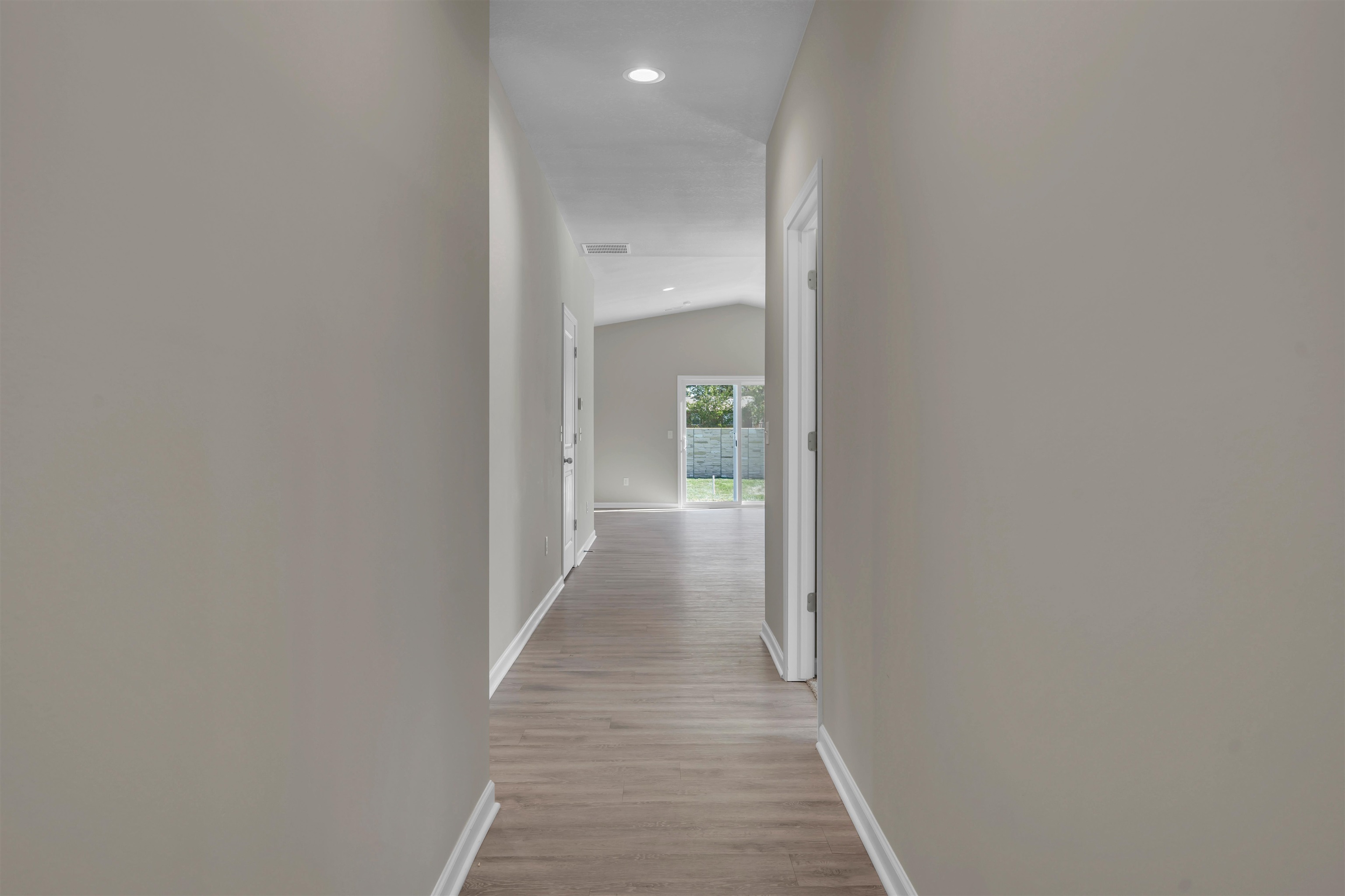 2860 S Maize Ct, Wichita, Kansas image 3