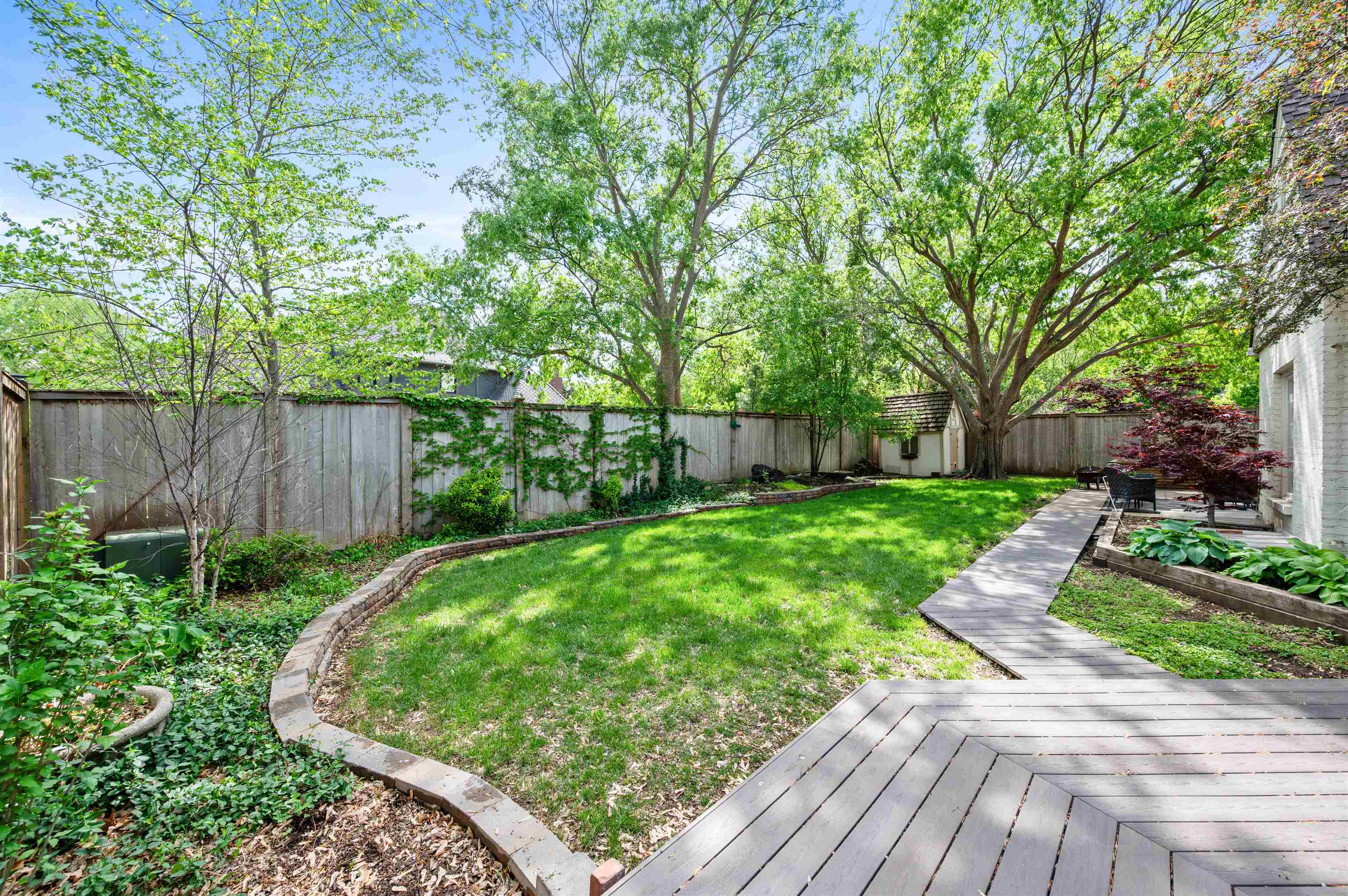 8601 E Brentmoor Ln, Wichita, Kansas image 34