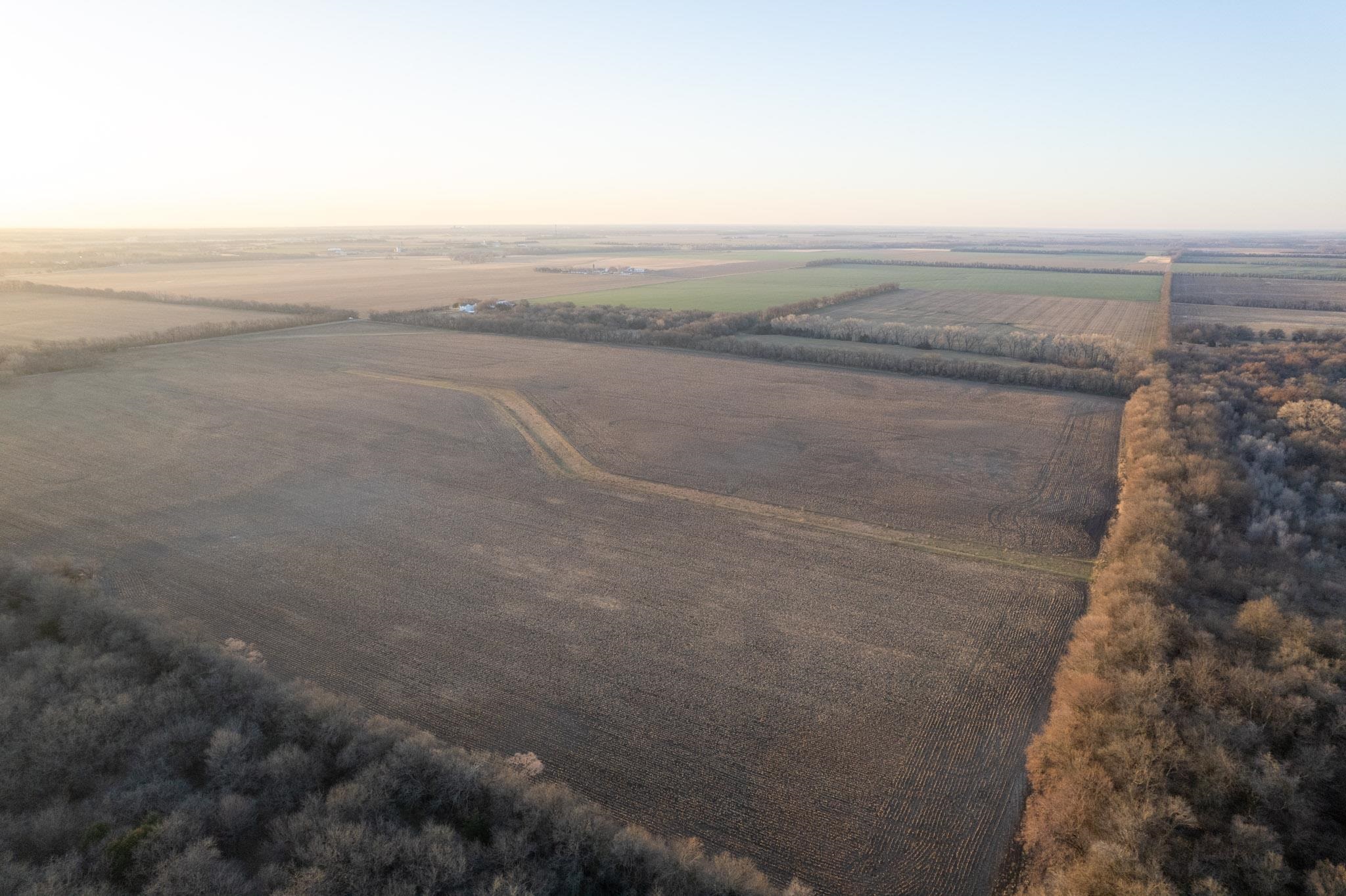 0000 N Hoover Rd, Halstead, Kansas image 4