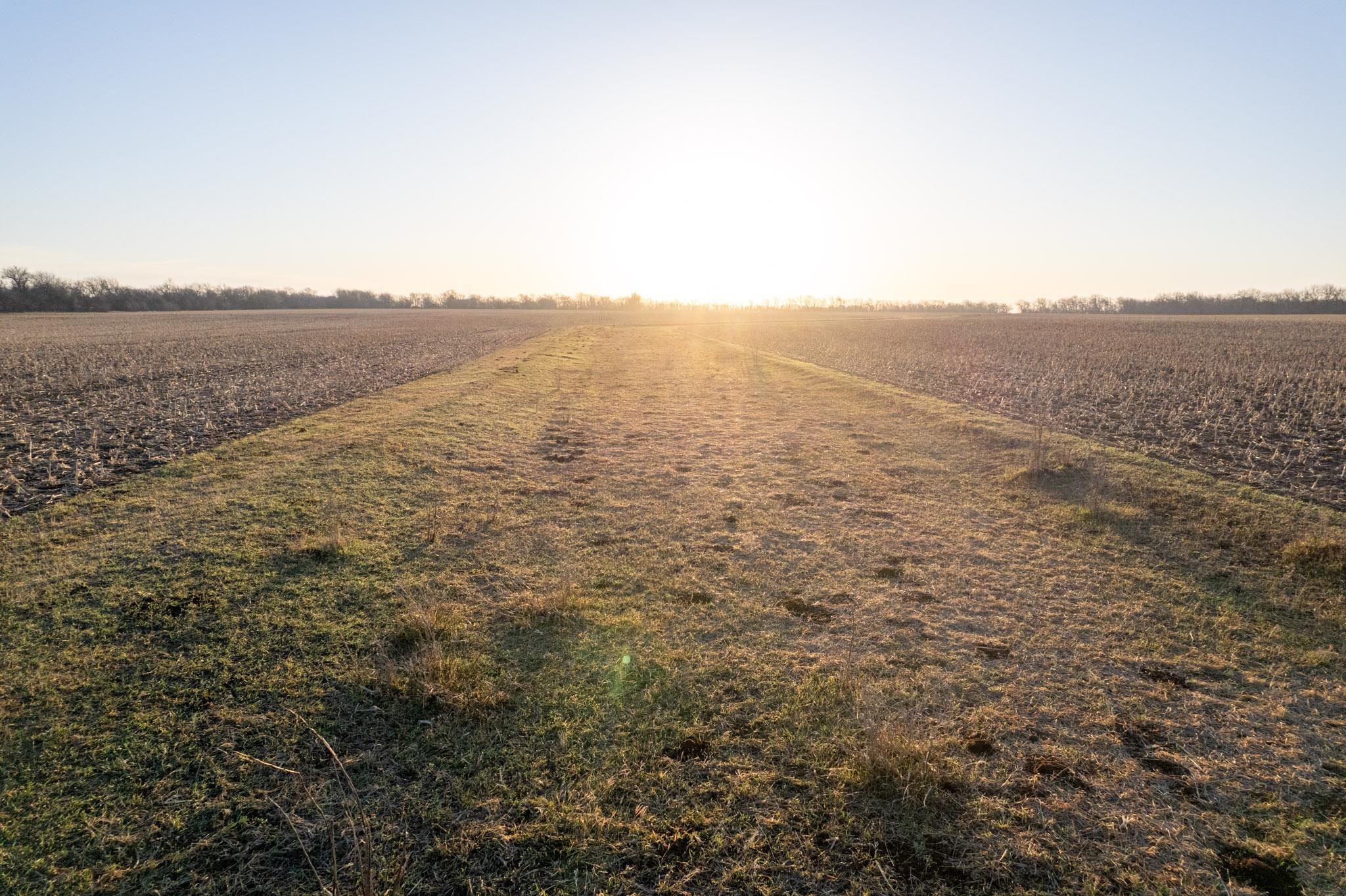 0000 N Hoover Rd, Halstead, Kansas image 22