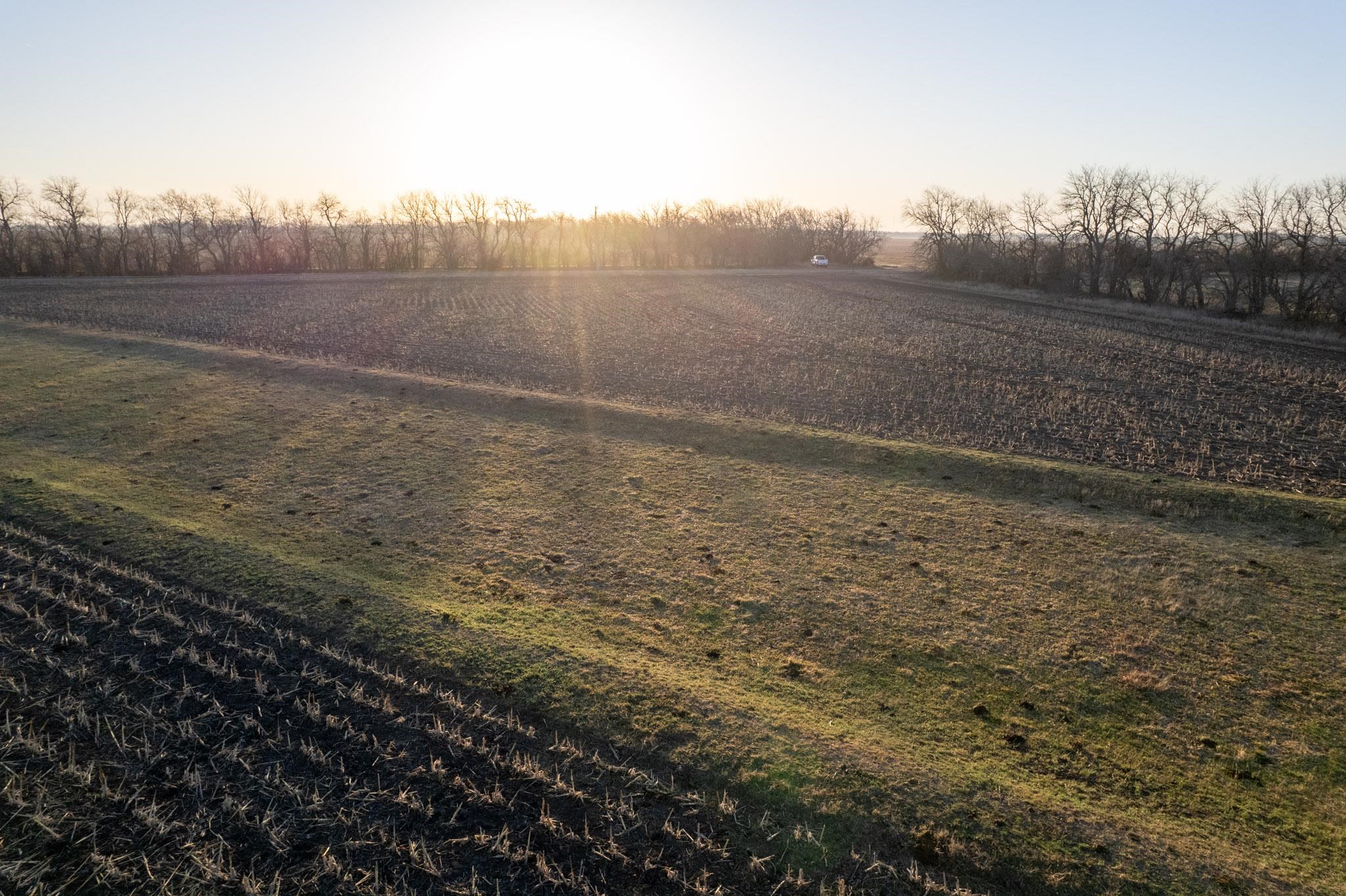 0000 N Hoover Rd, Halstead, Kansas image 34
