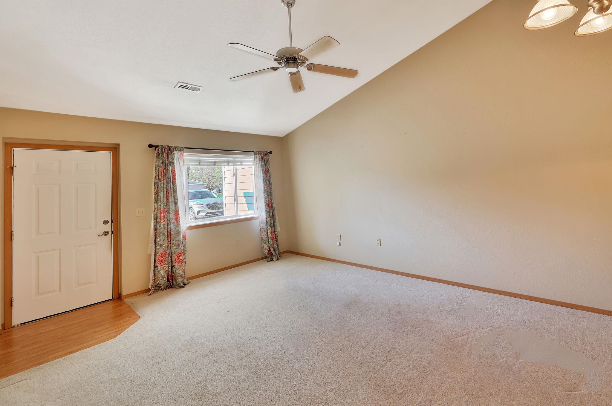 8900 W University St, Wichita, Kansas image 10
