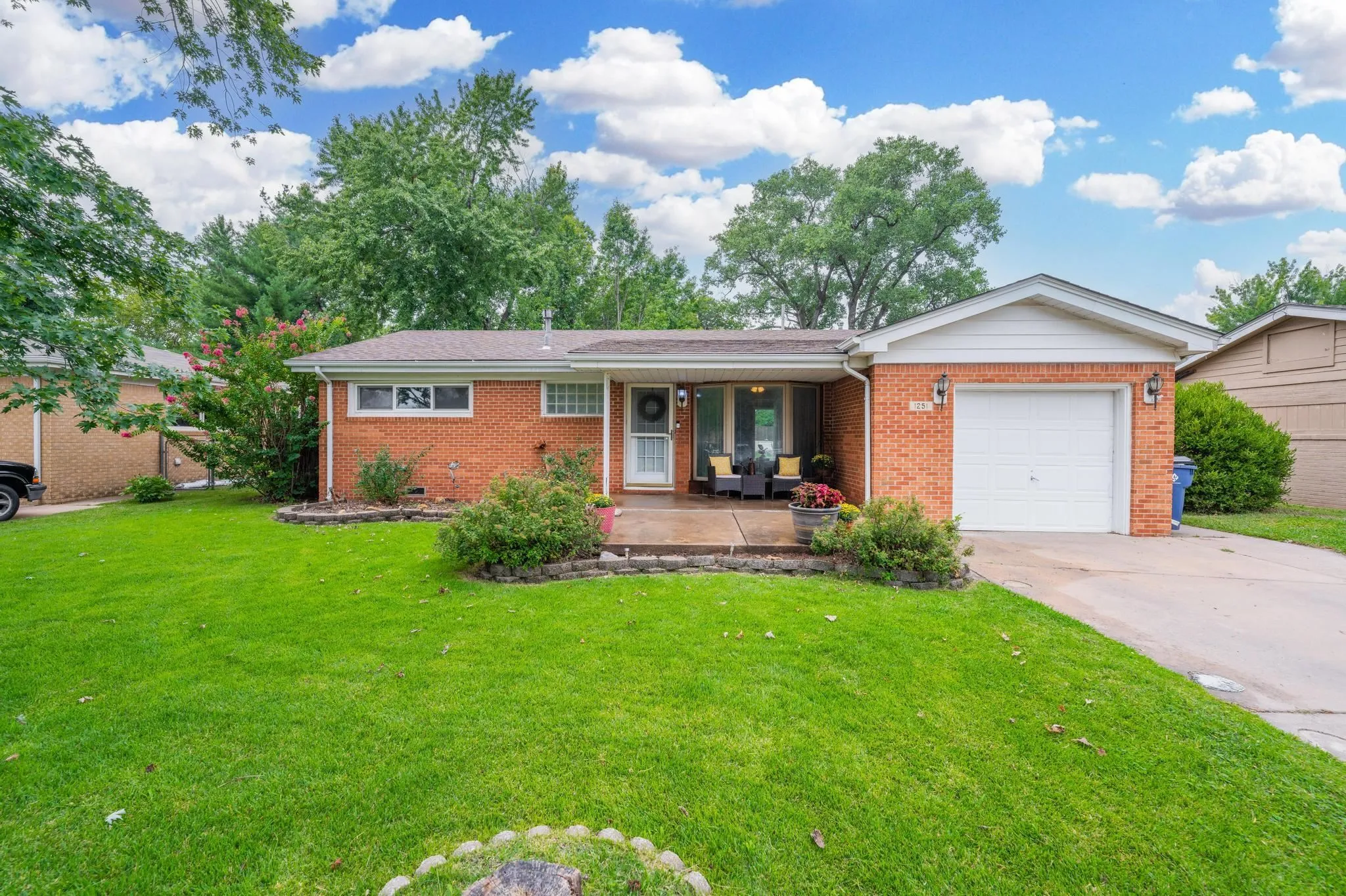 Derby, Kansas 67037, United States, 3 Bedrooms Bedrooms, ,1 BathroomBathrooms,Residential,Pending,202221