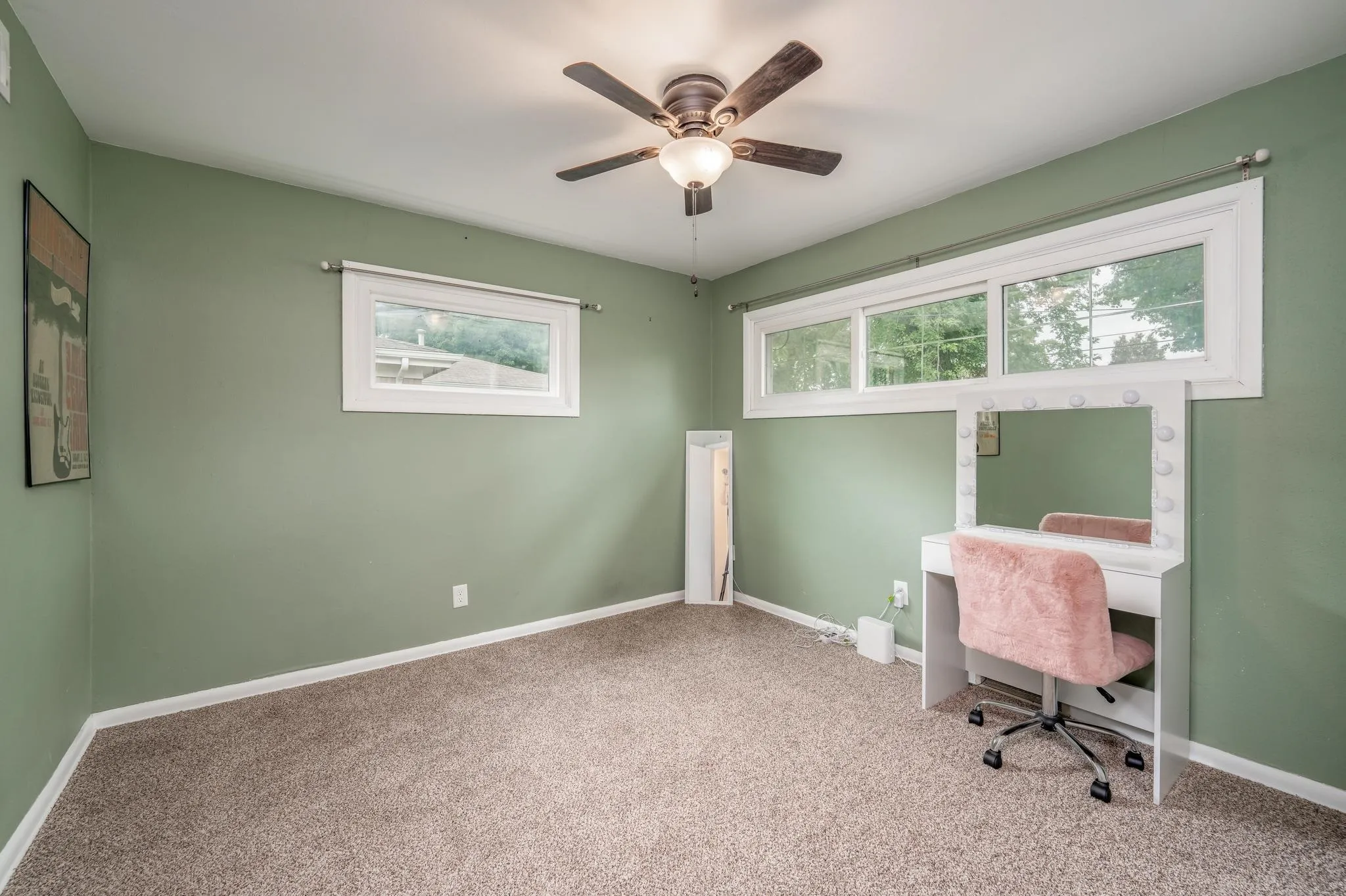 Derby, Kansas 67037, United States, 3 Bedrooms Bedrooms, ,1 BathroomBathrooms,Residential,Pending,202221