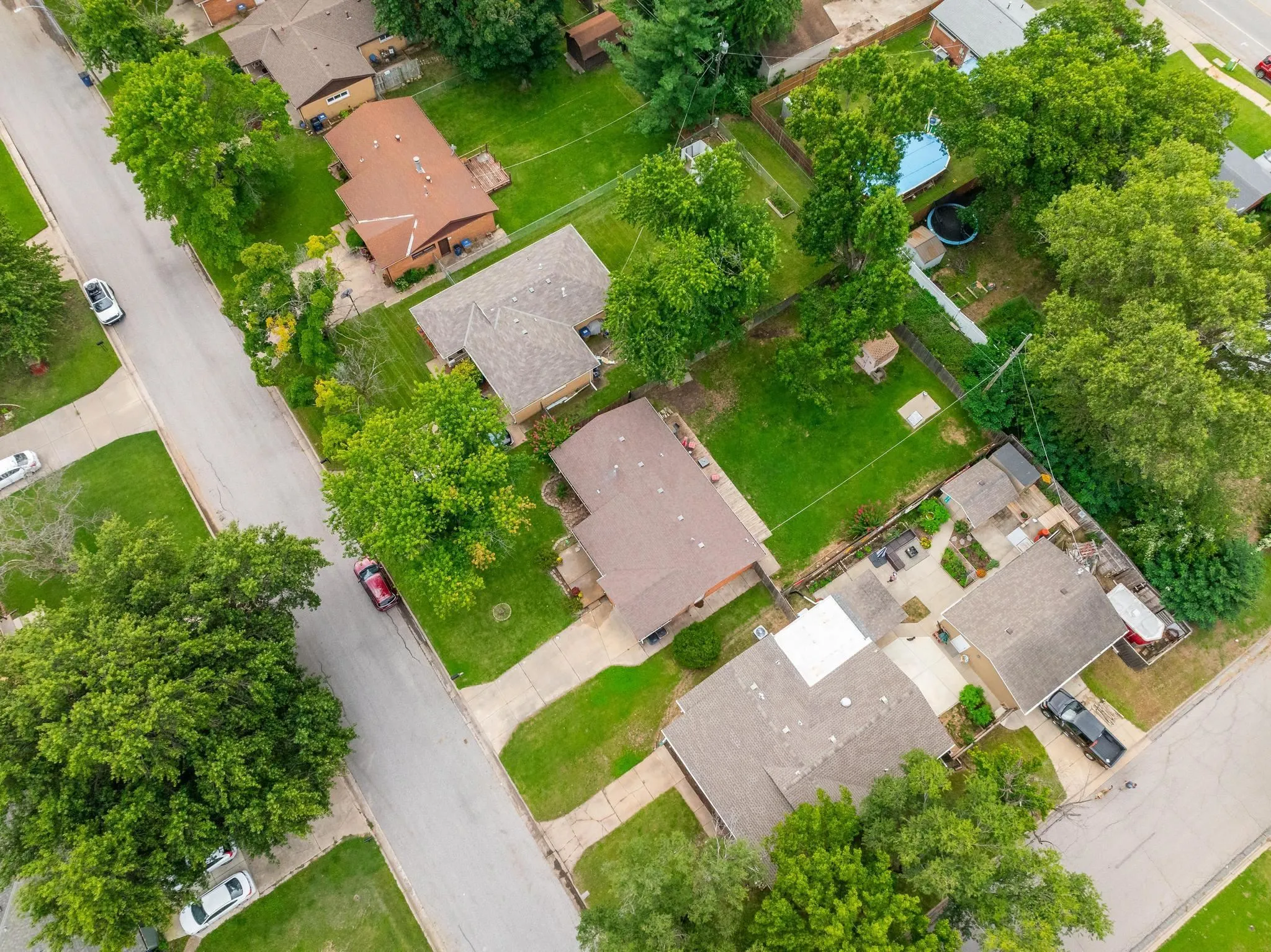 Derby, Kansas 67037, United States, 3 Bedrooms Bedrooms, ,1 BathroomBathrooms,Residential,Pending,202221