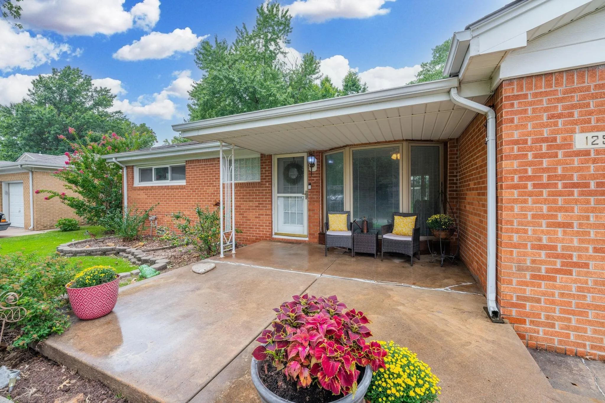 Derby, Kansas 67037, United States, 3 Bedrooms Bedrooms, ,1 BathroomBathrooms,Residential,Pending,202221