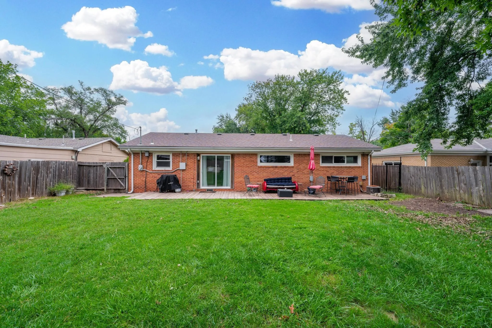 Derby, Kansas 67037, United States, 3 Bedrooms Bedrooms, ,1 BathroomBathrooms,Residential,Pending,202221