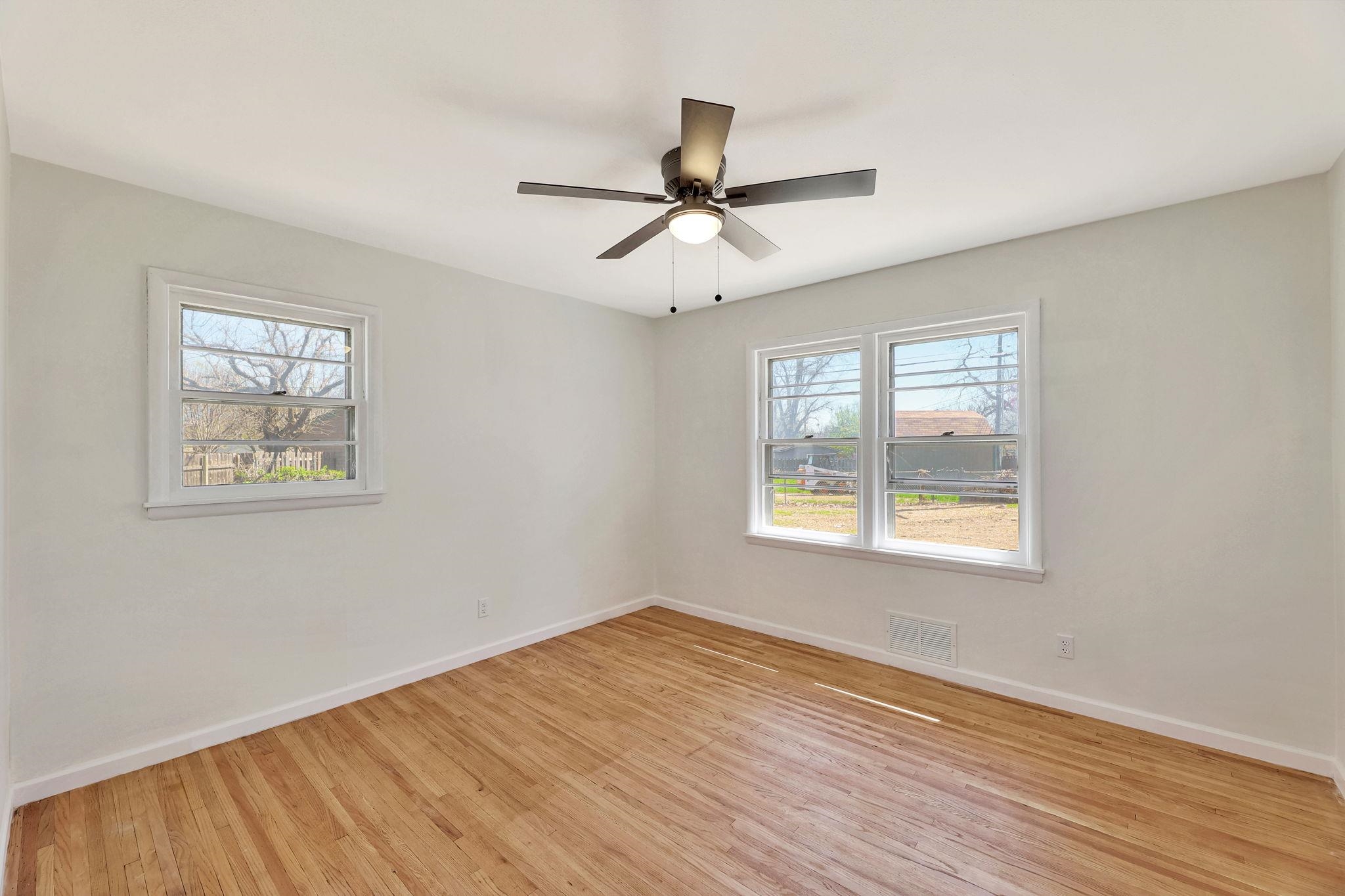 Wichita, Kansas 67208, United States, 3 Bedrooms Bedrooms, ,2 BathroomsBathrooms,Residential,Pending,60311