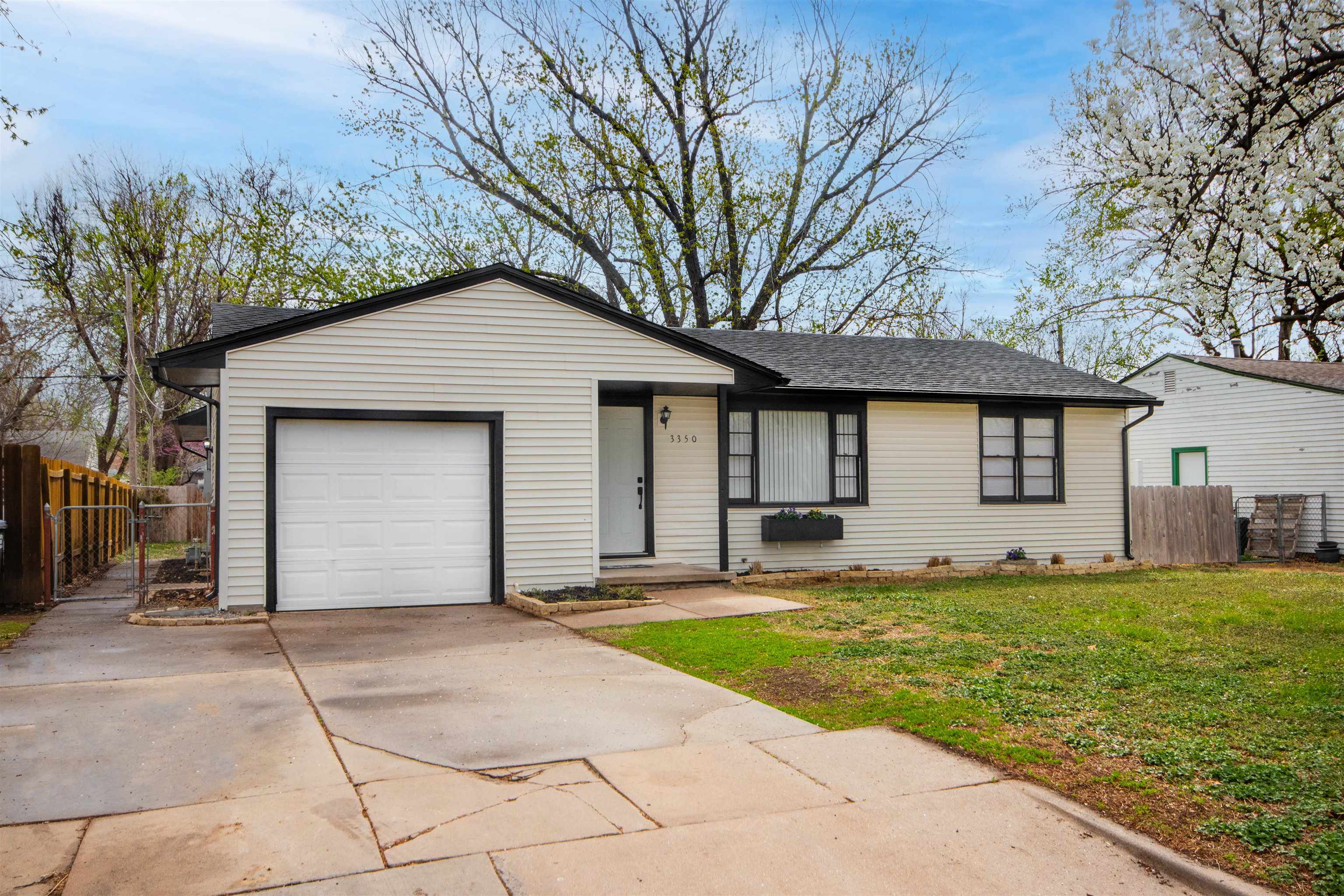3350 S Downtain St, Wichita, Kansas image 2
