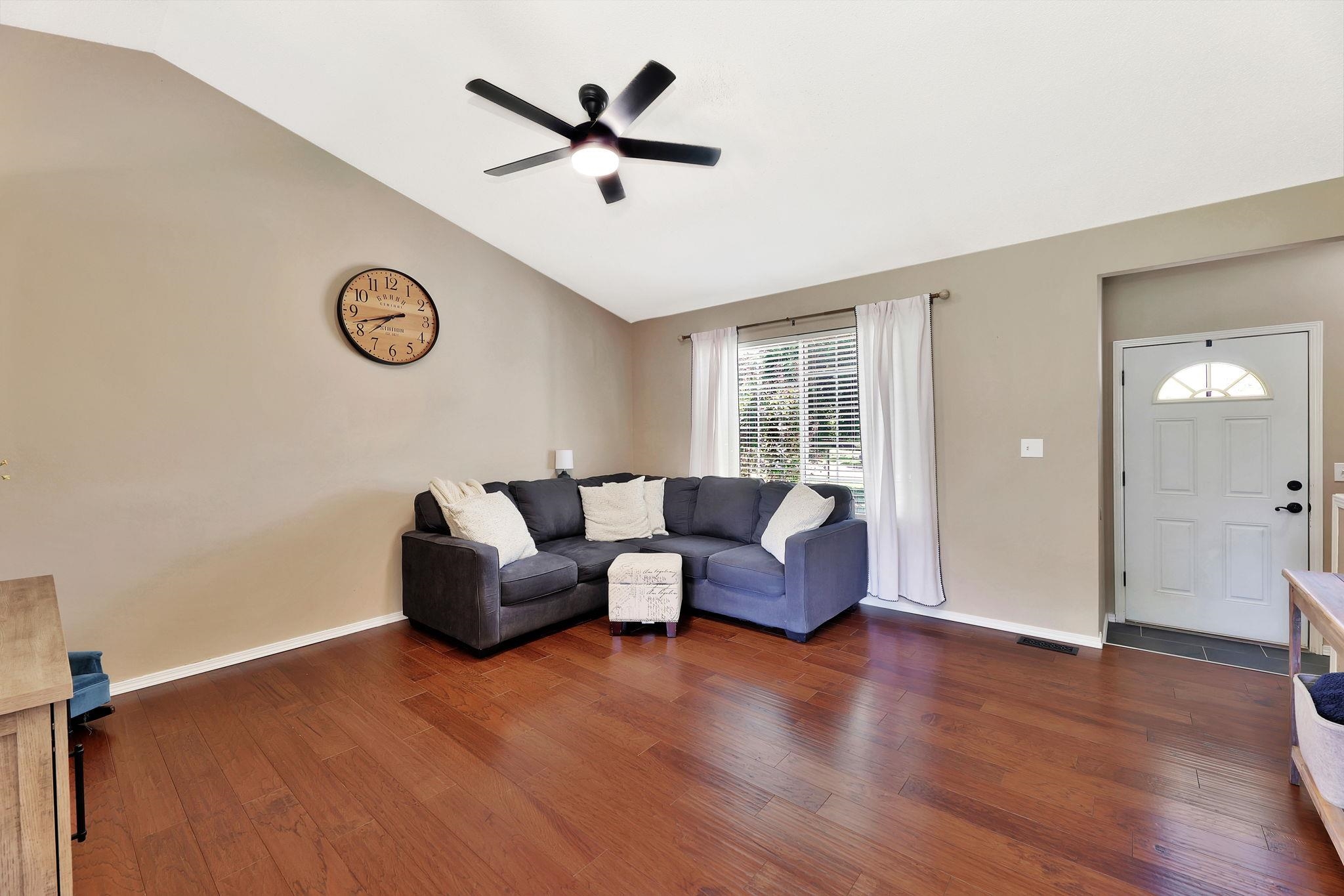 2412 E Ventnor St, Park City, Virginia image 4