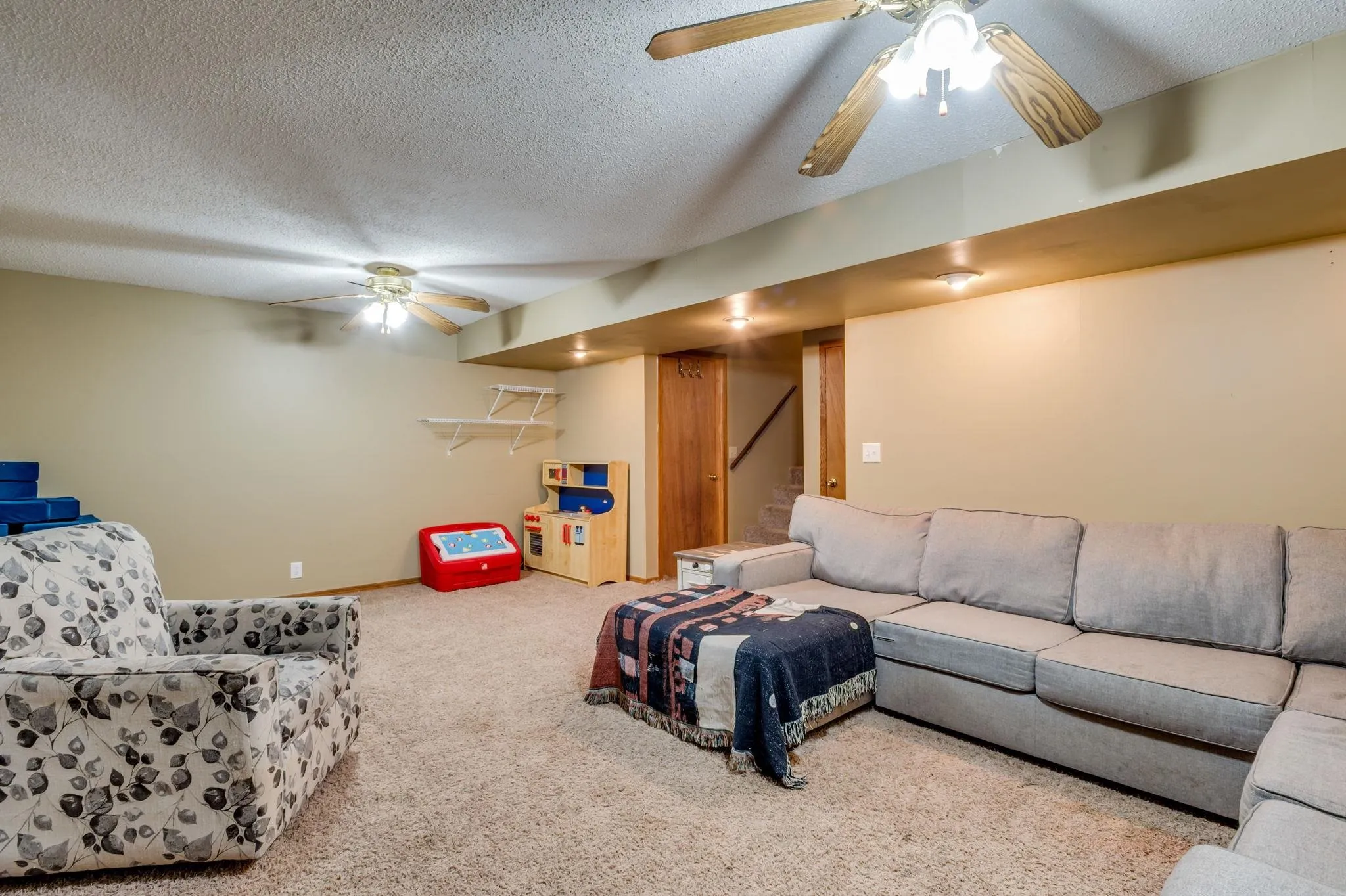 Derby, Kansas 67037, United States, 3 Bedrooms Bedrooms, ,3 BathroomsBathrooms,Residential,Pending,155126