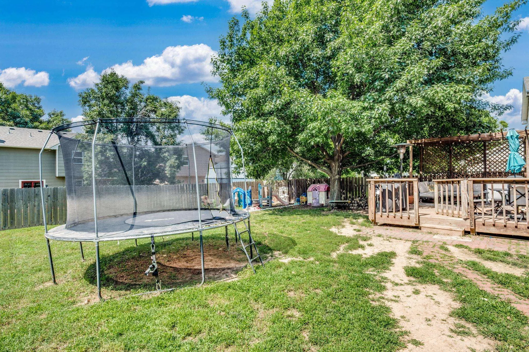 Derby, Kansas 67037, United States, 3 Bedrooms Bedrooms, ,3 BathroomsBathrooms,Residential,Pending,155126