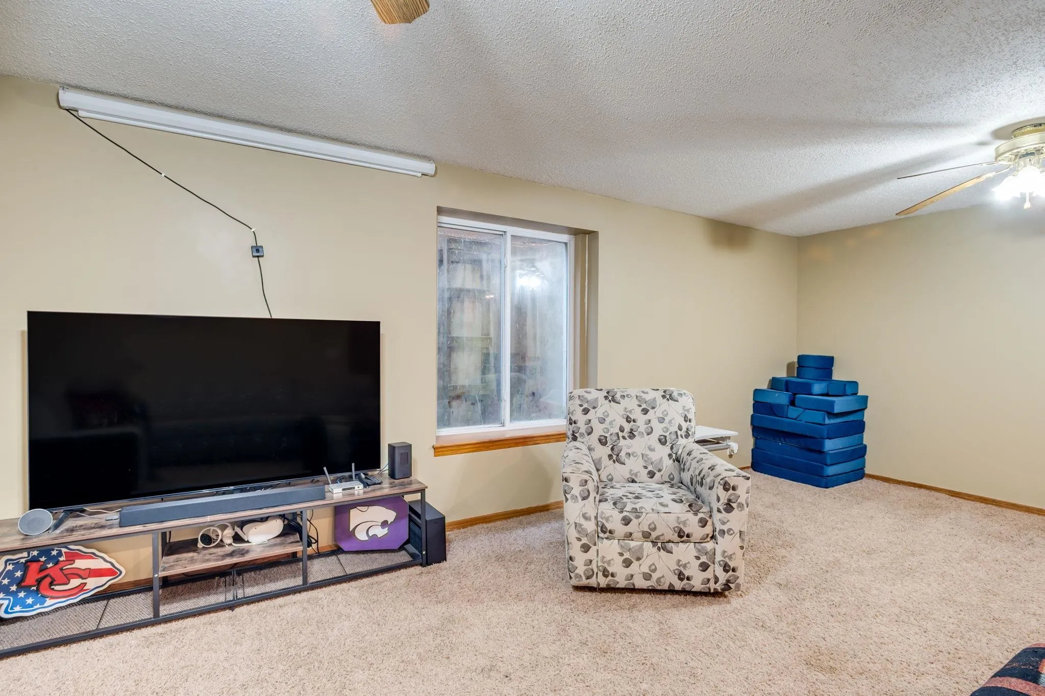 Derby, Kansas 67037, United States, 3 Bedrooms Bedrooms, ,3 BathroomsBathrooms,Residential,Pending,155126