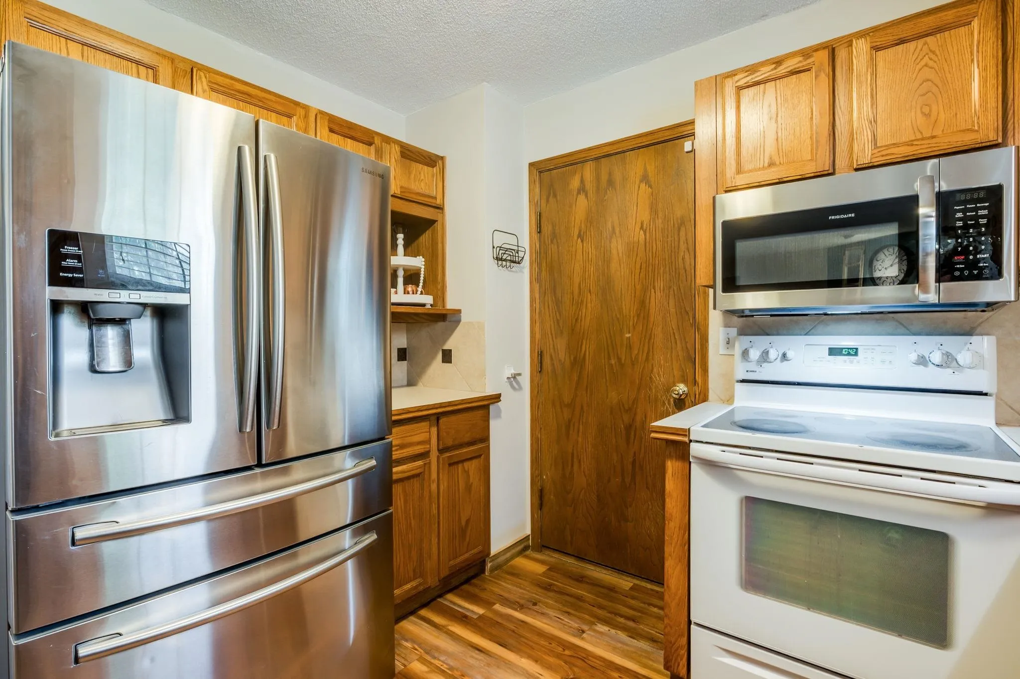 Derby, Kansas 67037, United States, 3 Bedrooms Bedrooms, ,3 BathroomsBathrooms,Residential,Pending,155126