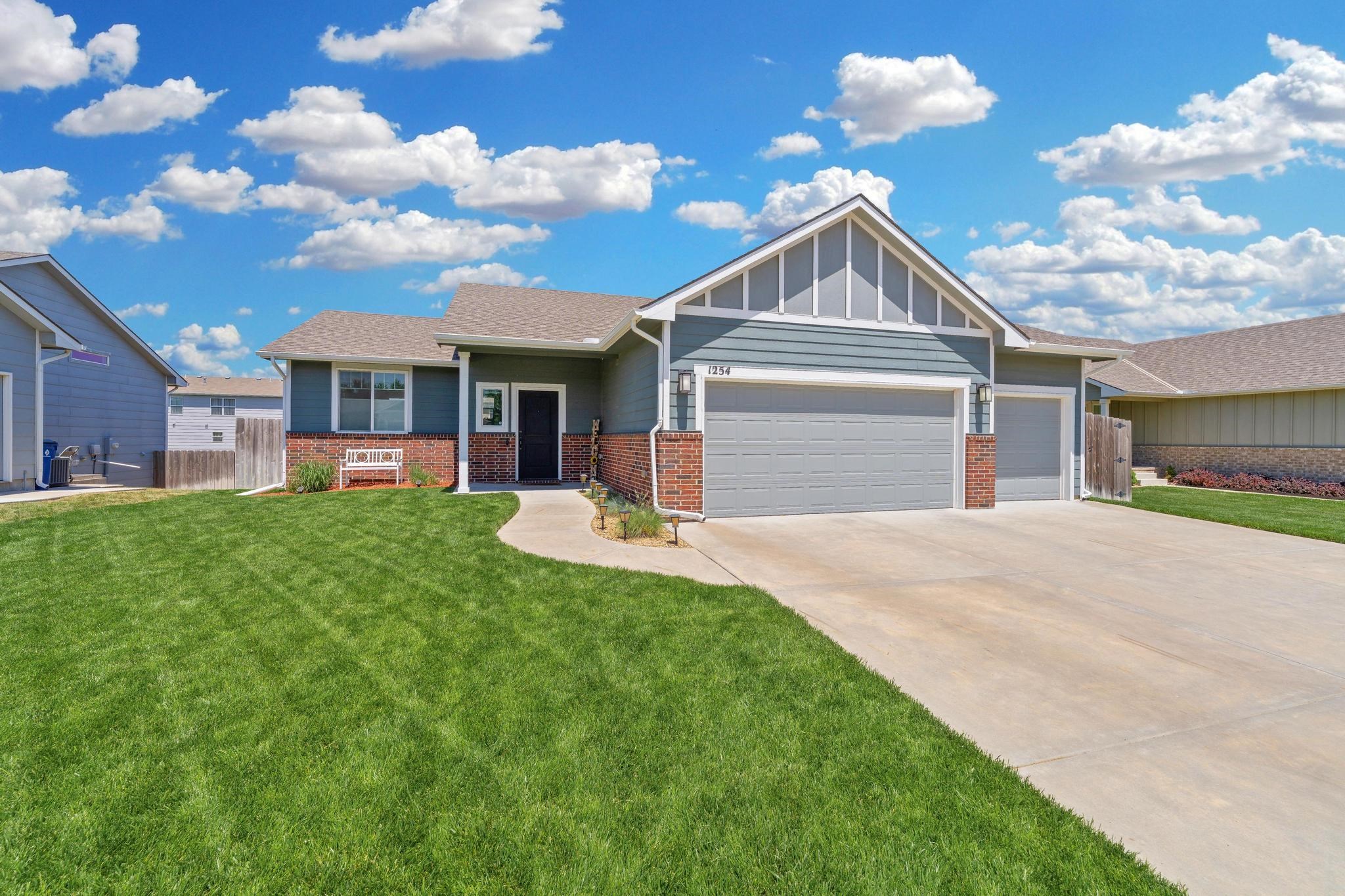 1254 E Prairie Hill Cir, Park City, Kansas image 1