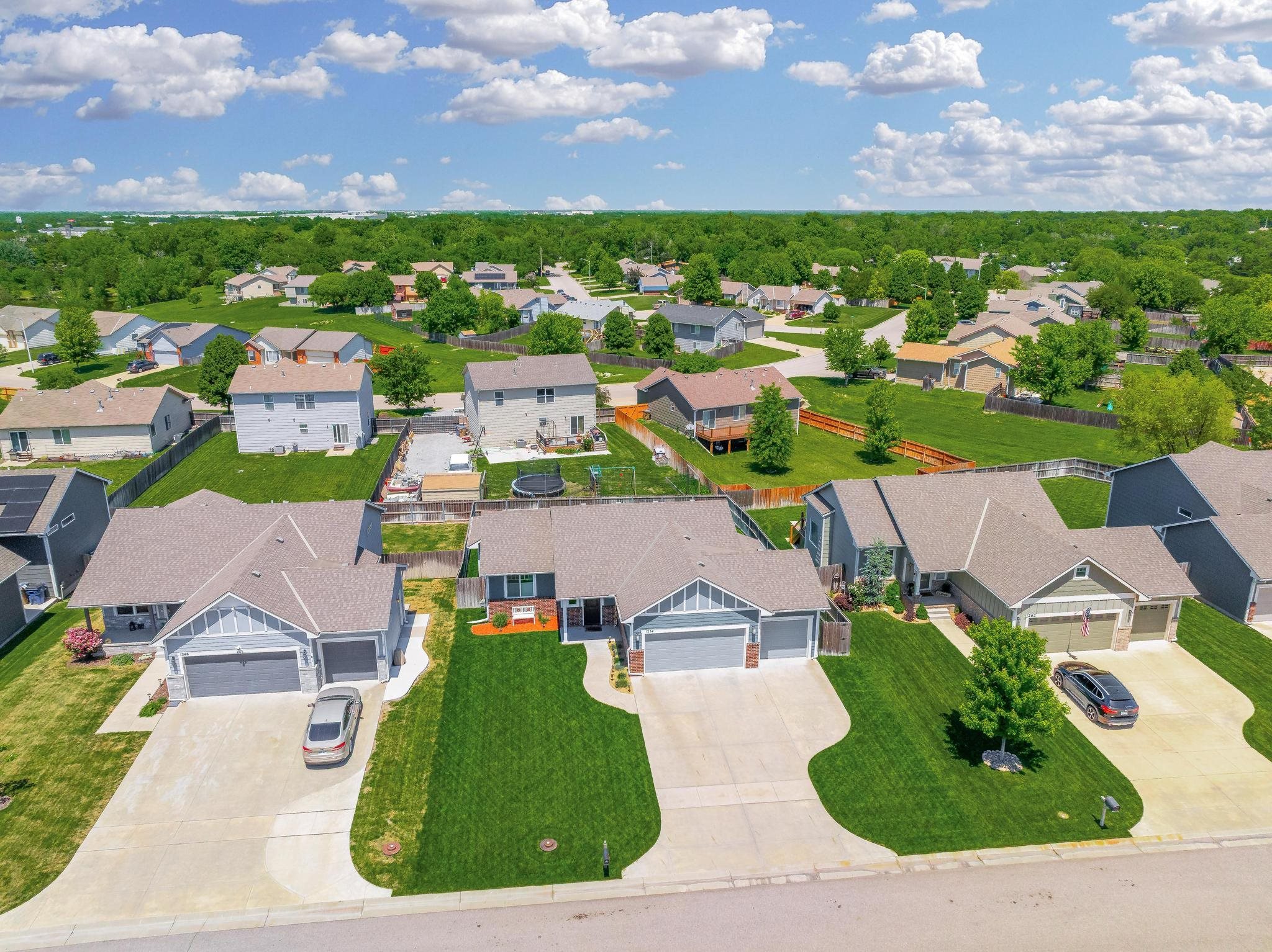 1254 E Prairie Hill Cir, Park City, Kansas image 35