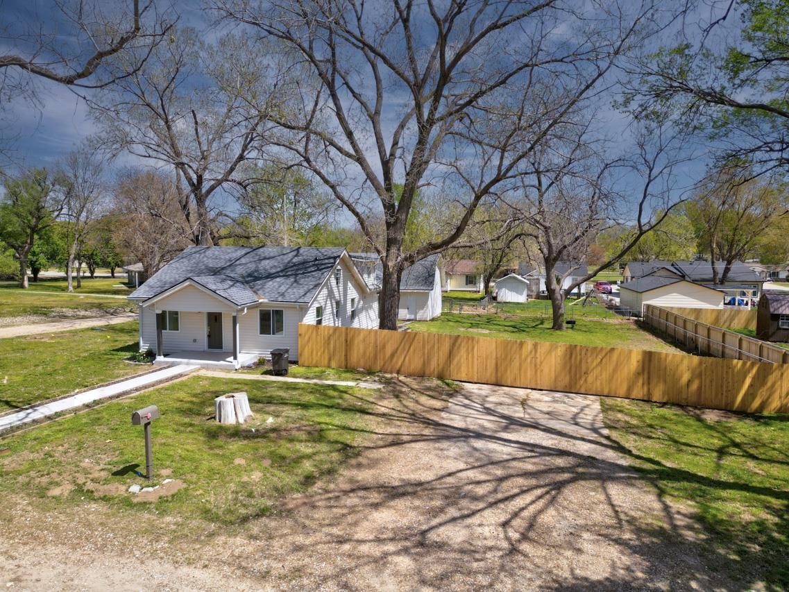 1228 N 15th St, Arkansas City, Kansas image 22