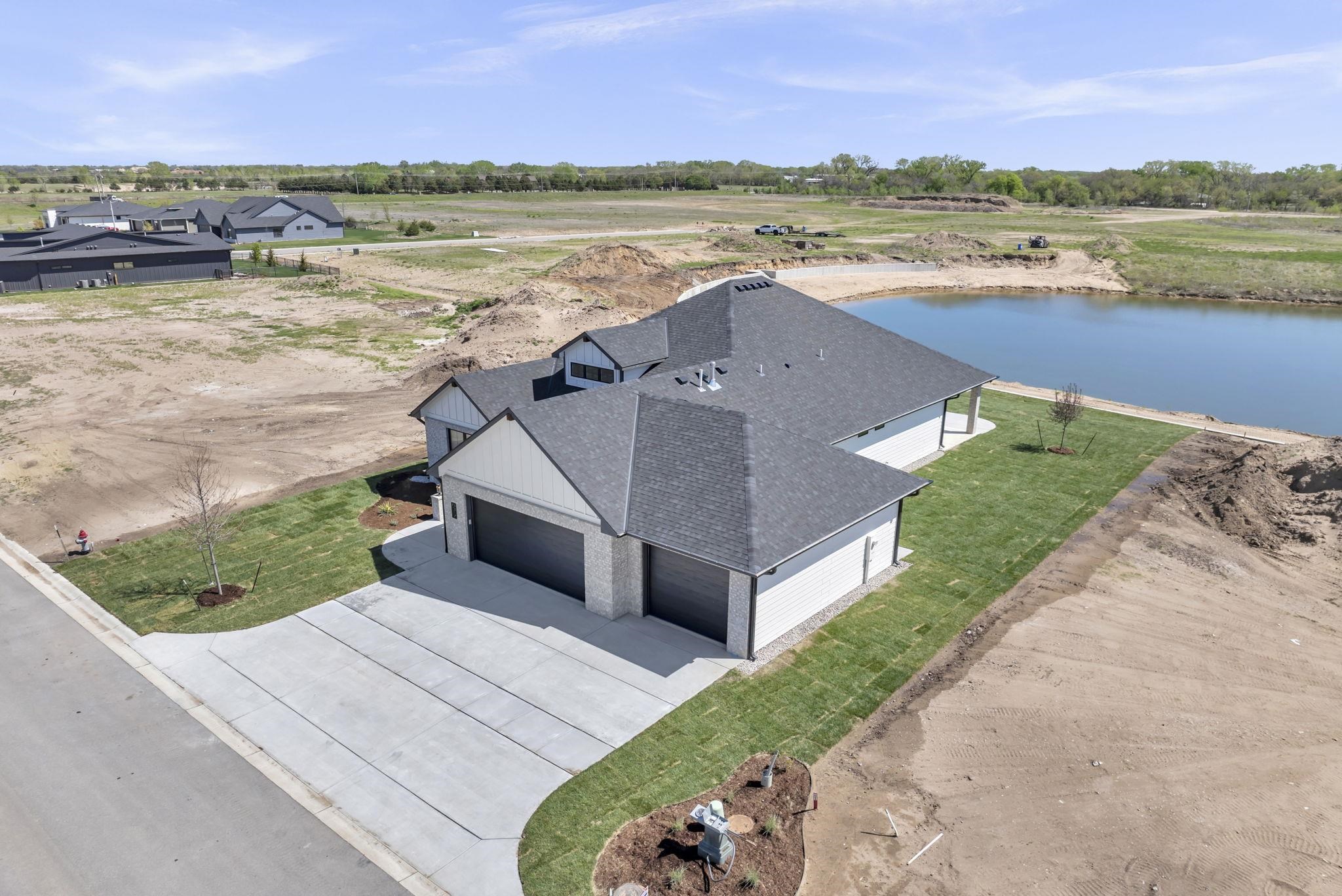8317 W Waterway Ct, Maize, Kansas image 34