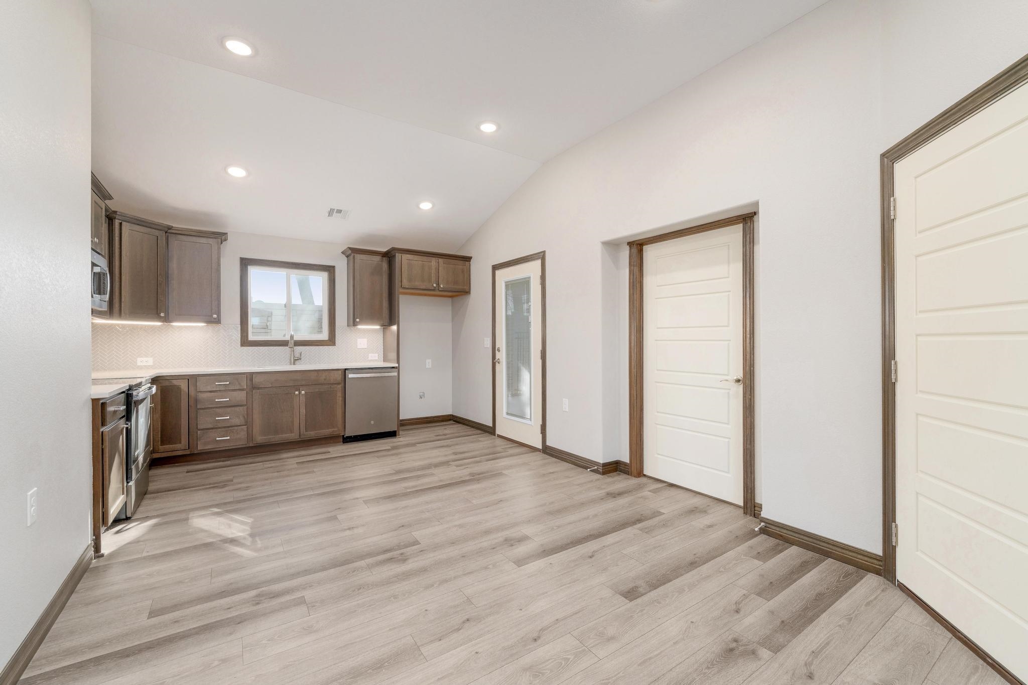 320 N Warren Ave, Rose Hill, Kansas image 6