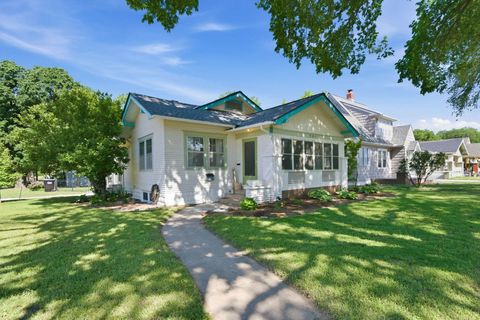 Homes For Sale - 901 N Perry Ave<br/> Sedgwick County, Wichita, KS 67203