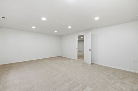 Tiny photo for 333 W Arrowhead St., St, Kechi, KS 67067 (MLS # 669293)