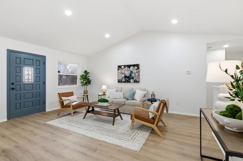 Tiny photo for 333 W Arrowhead St., St, Kechi, KS 67067 (MLS # 669293)