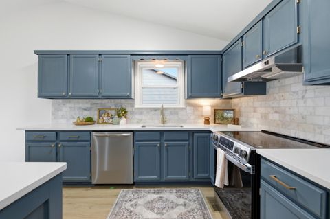 Tiny photo for 333 W Arrowhead St., St, Kechi, KS 67067 (MLS # 669293)