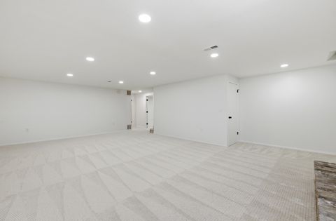 Tiny photo for 333 W Arrowhead St., St, Kechi, KS 67067 (MLS # 669293)