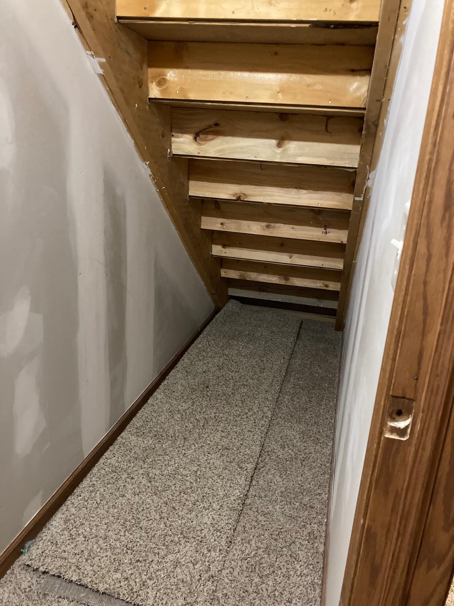 Newton, Kansas 67114, United States, 3 Bedrooms Bedrooms, ,3 BathroomsBathrooms,Residential,Pending,65565