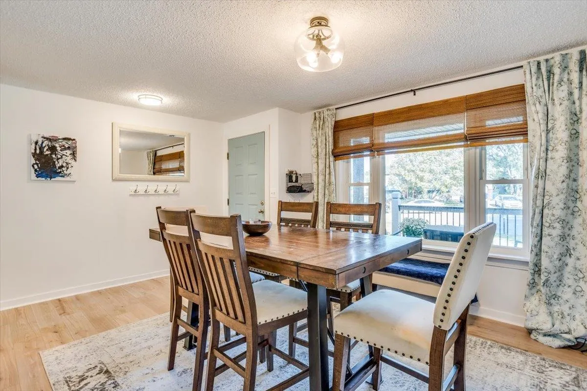 Wichita, Kansas 67226, United States, 3 Bedrooms Bedrooms, ,3 BathroomsBathrooms,Residential,Pending,45133