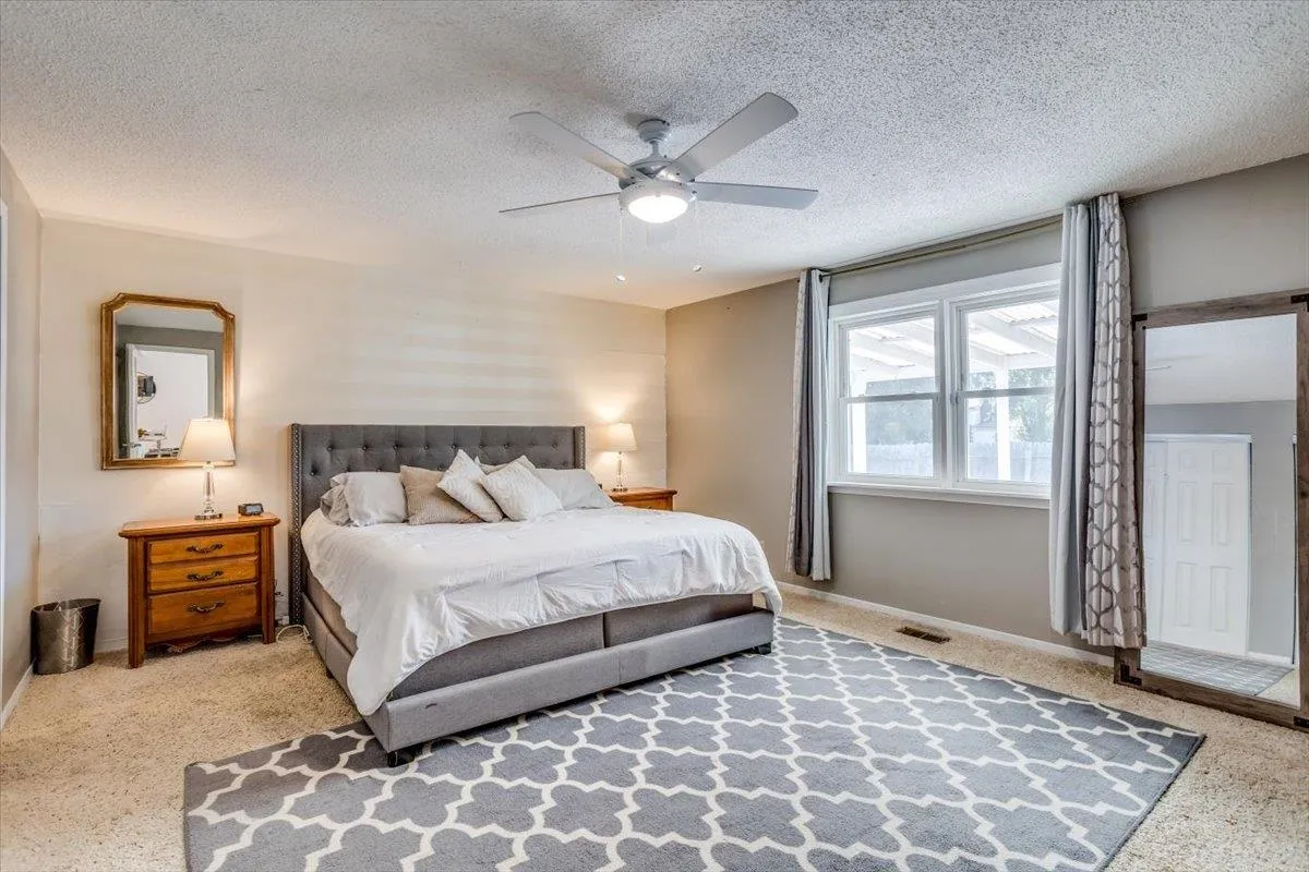 Wichita, Kansas 67226, United States, 3 Bedrooms Bedrooms, ,3 BathroomsBathrooms,Residential,Pending,45133