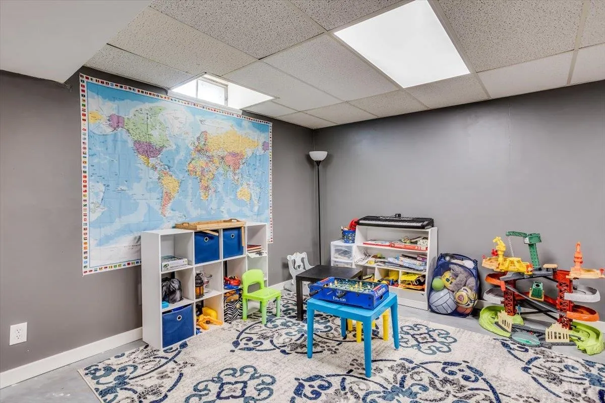 Wichita, Kansas 67226, United States, 3 Bedrooms Bedrooms, ,3 BathroomsBathrooms,Residential,Pending,45133