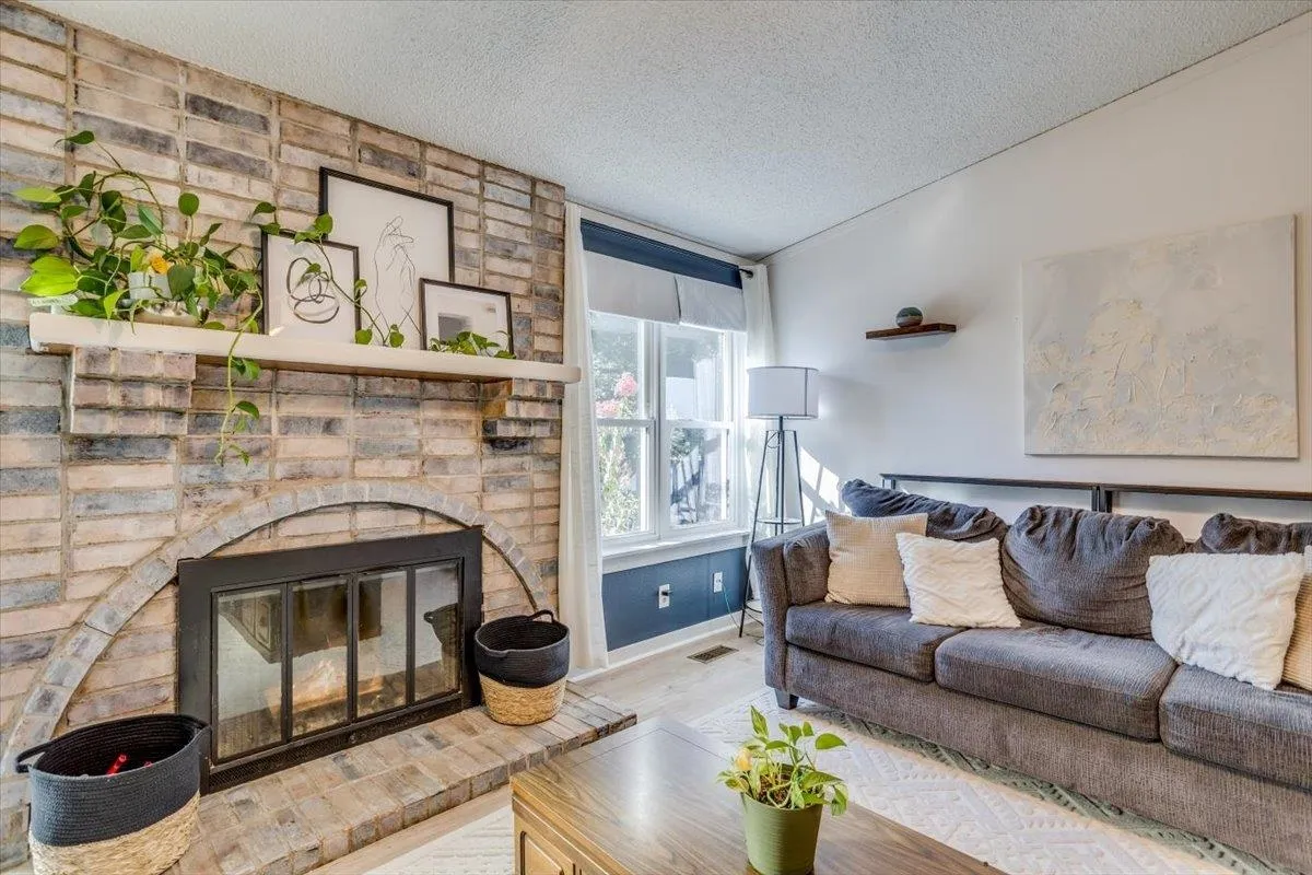 Wichita, Kansas 67226, United States, 3 Bedrooms Bedrooms, ,3 BathroomsBathrooms,Residential,Pending,45133