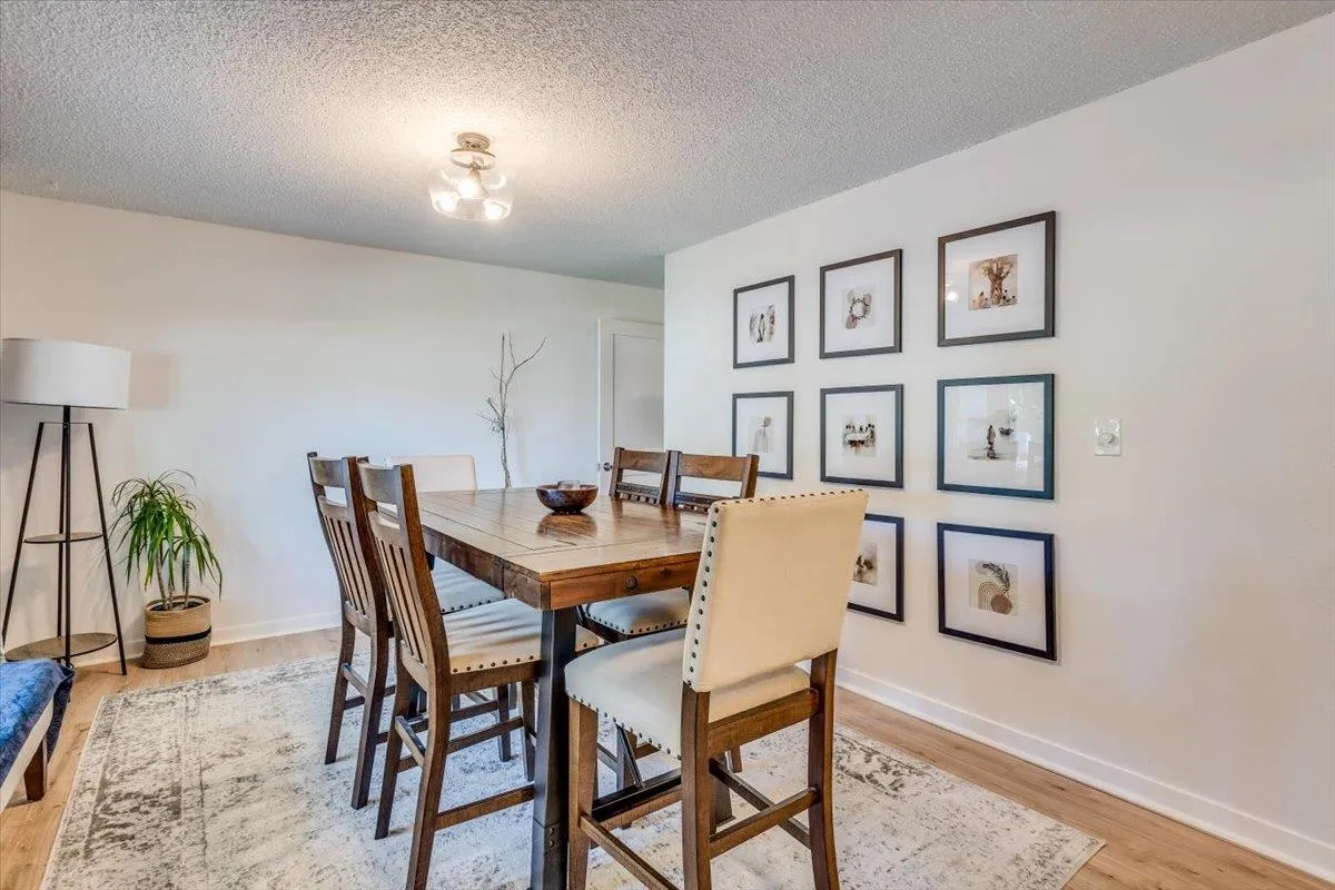 Wichita, Kansas 67226, United States, 3 Bedrooms Bedrooms, ,3 BathroomsBathrooms,Residential,Pending,45133