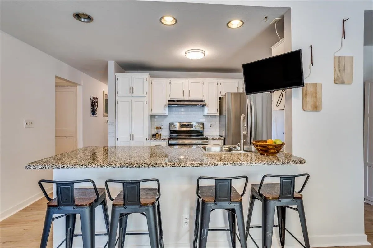 Wichita, Kansas 67226, United States, 3 Bedrooms Bedrooms, ,3 BathroomsBathrooms,Residential,Pending,45133