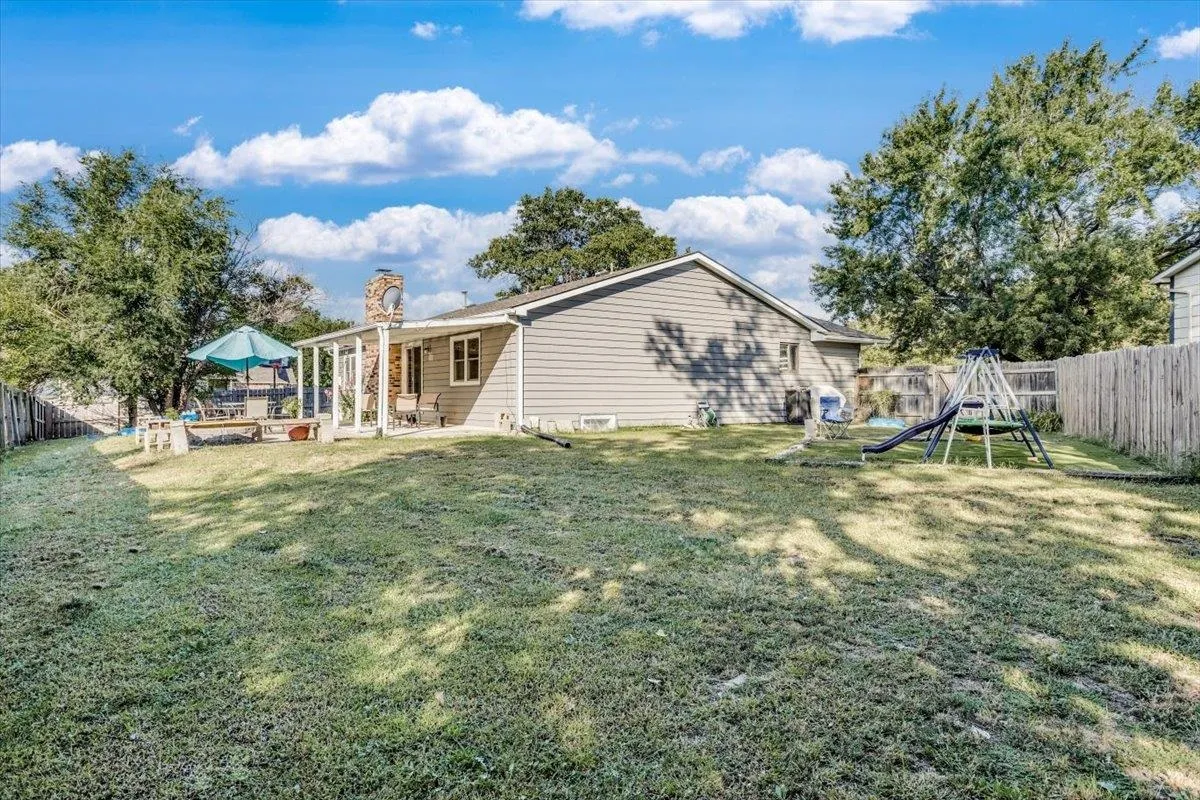 Wichita, Kansas 67226, United States, 3 Bedrooms Bedrooms, ,3 BathroomsBathrooms,Residential,Pending,45133