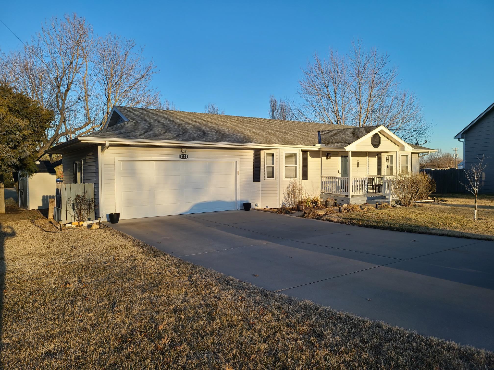 1102 Red Sky Ct, Winfield, Kansas image 1