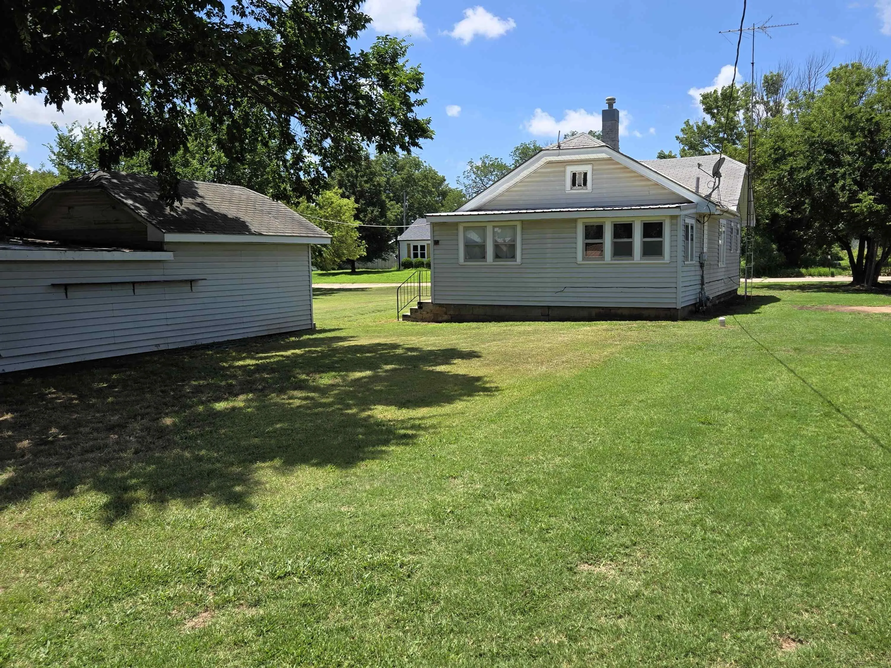 Caldwell, Kansas 67022, United States, 2 Bedrooms Bedrooms, ,1 BathroomBathrooms,Residential,Active,165630