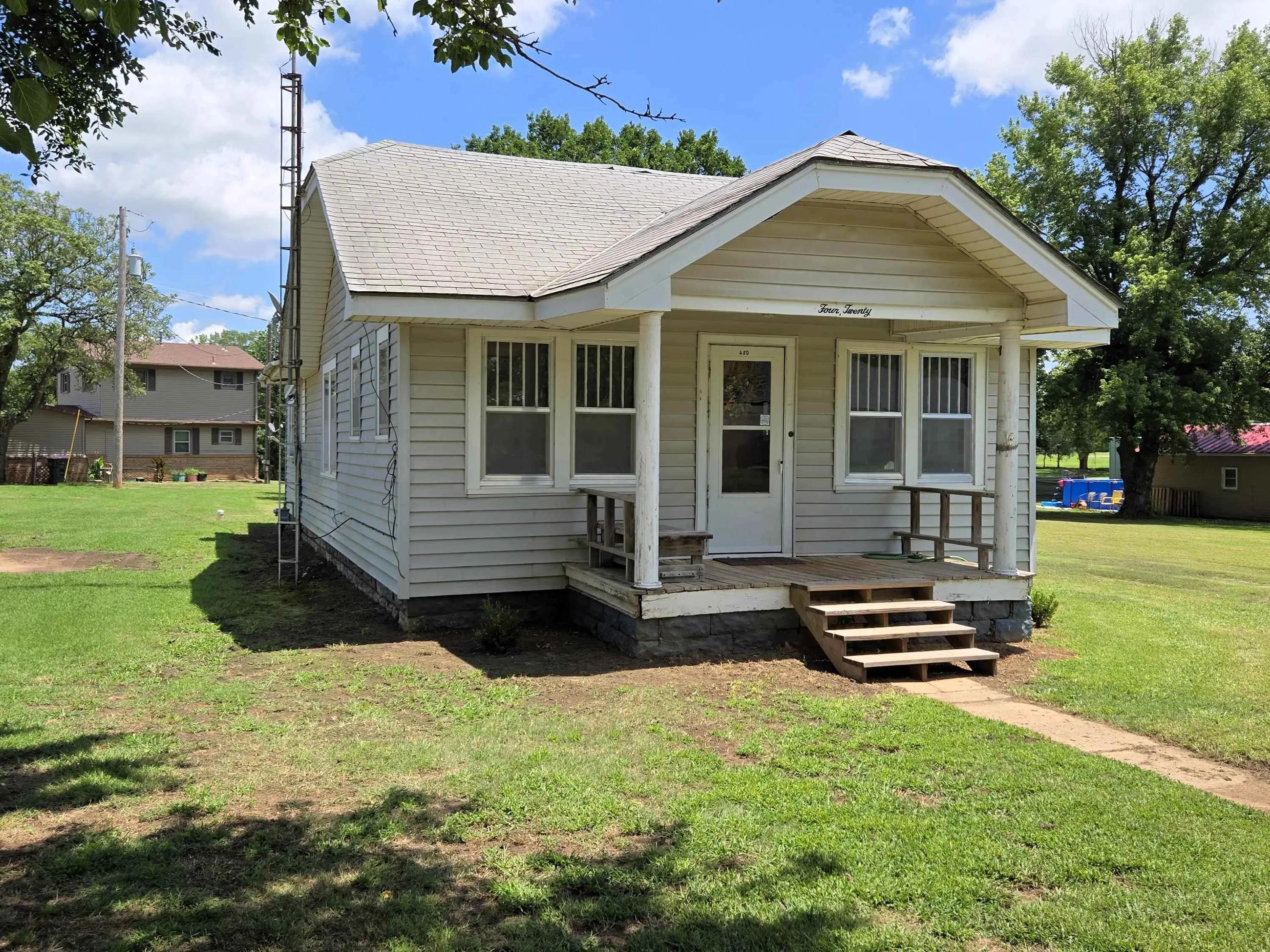 Caldwell, Kansas 67022, United States, 2 Bedrooms Bedrooms, ,1 BathroomBathrooms,Residential,Active,165630