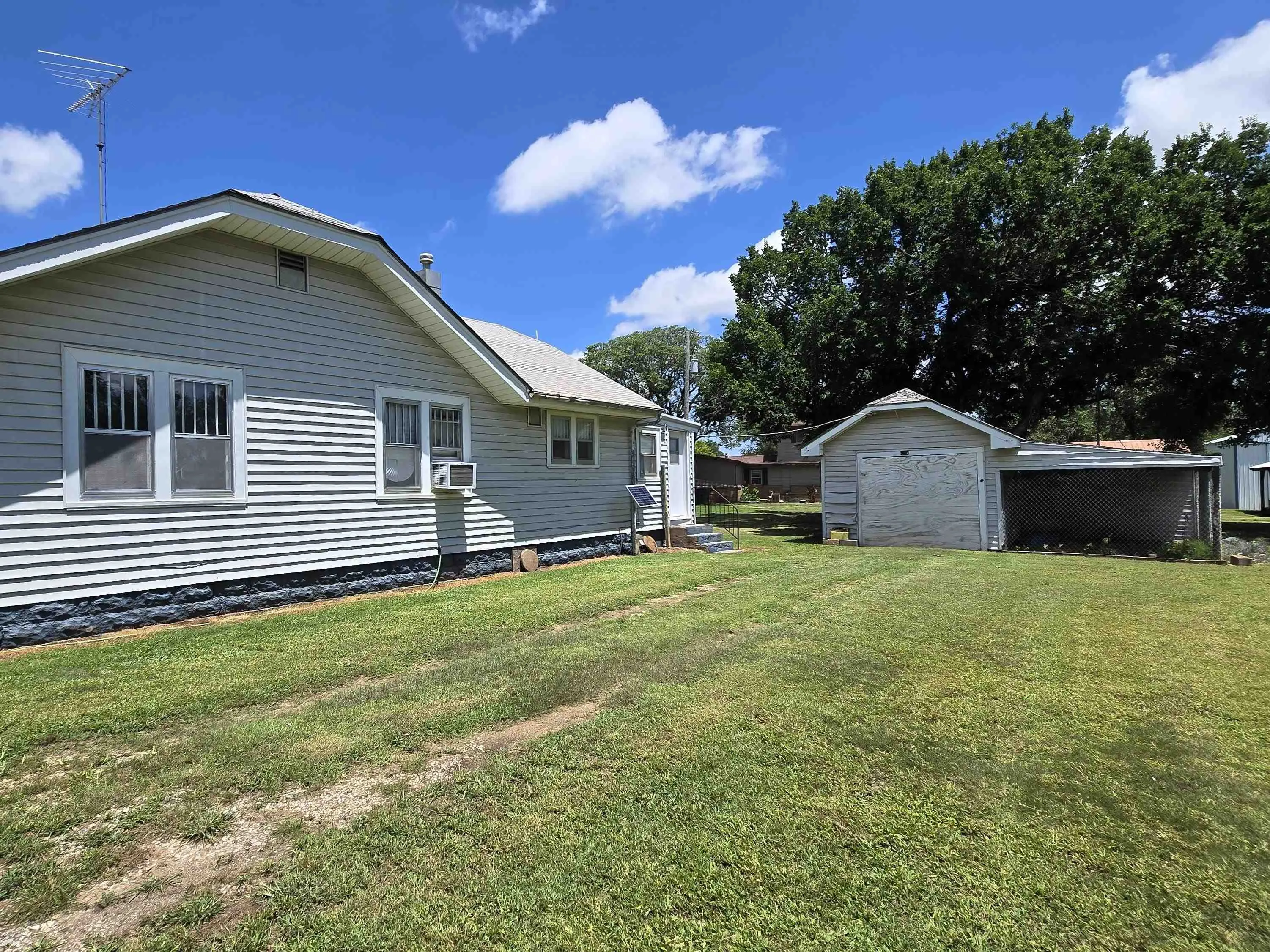 Caldwell, Kansas 67022, United States, 2 Bedrooms Bedrooms, ,1 BathroomBathrooms,Residential,Active,165630