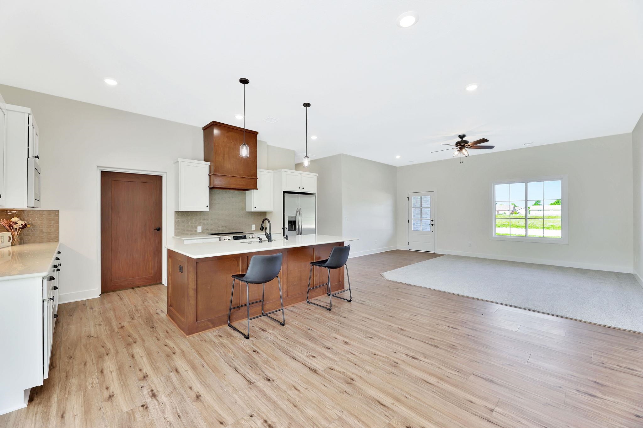 1208 Stutzman St, Halstead, Kansas image 9