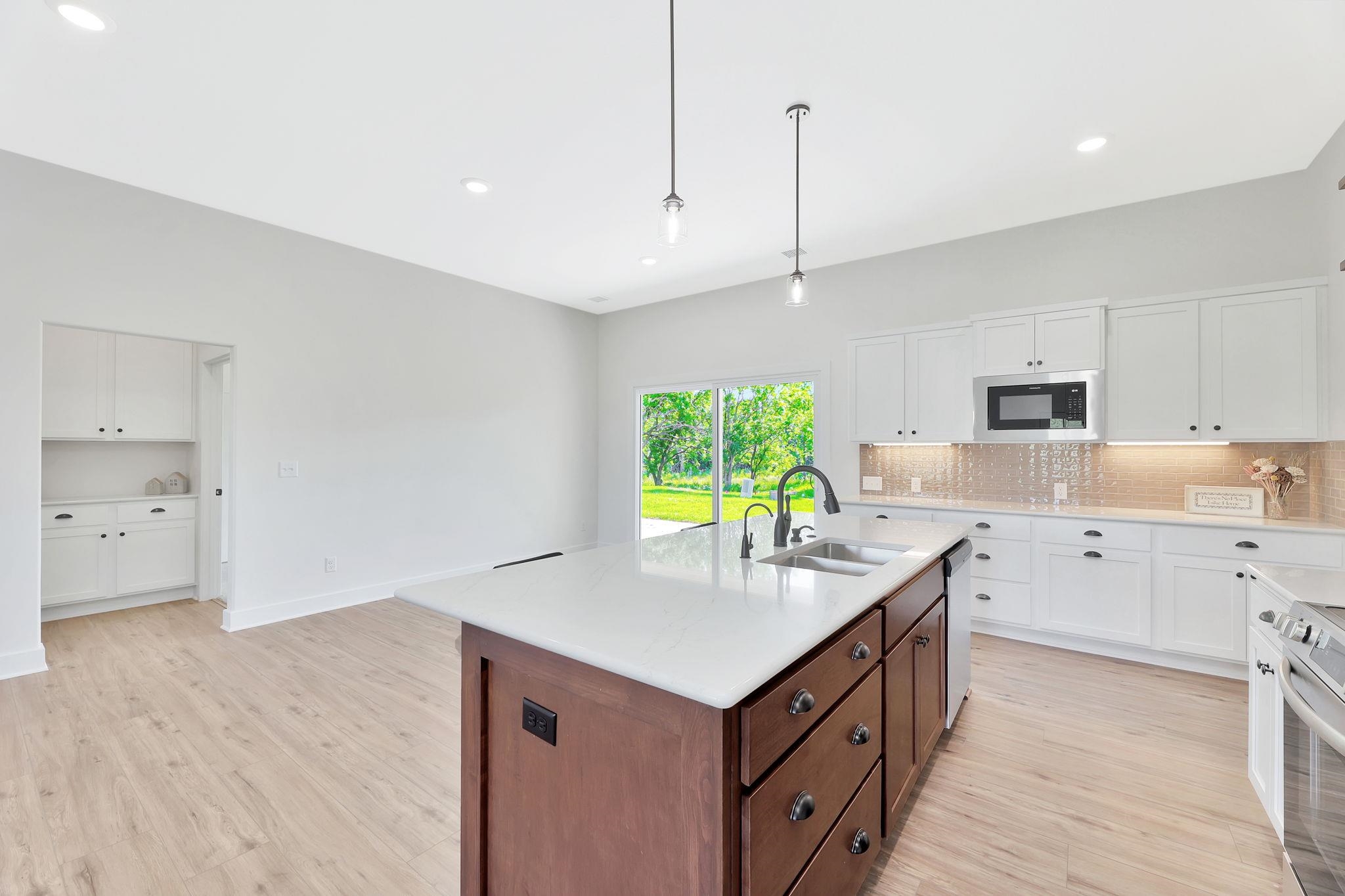 1208 Stutzman St, Halstead, Kansas image 11