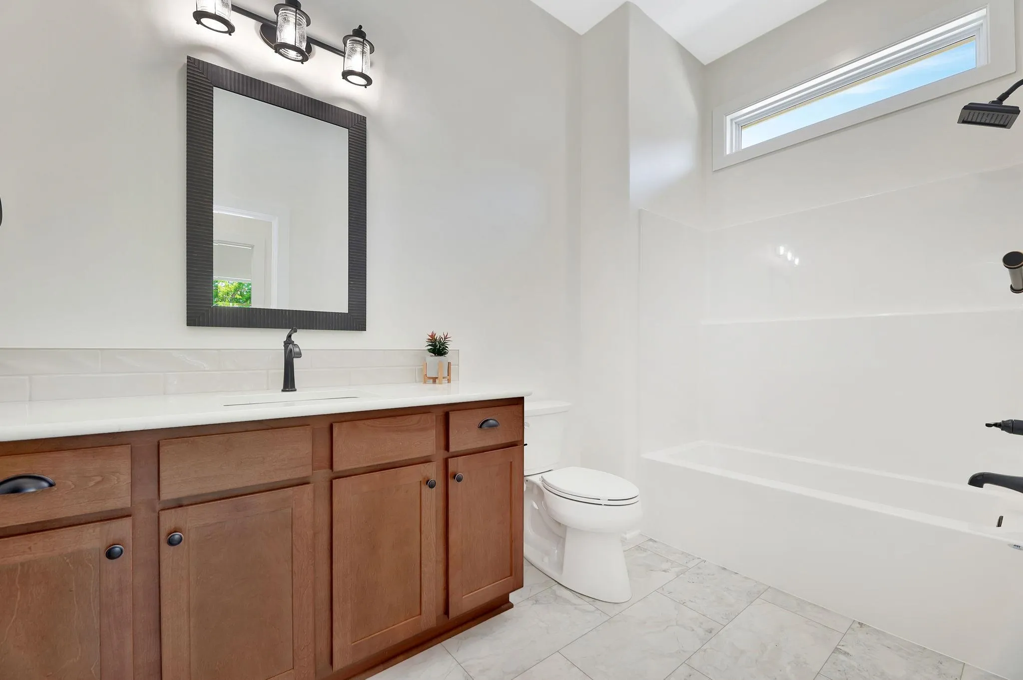 Halstead, Kansas 67056, United States, 2 Bedrooms Bedrooms, ,2 BathroomsBathrooms,Residential,Active,143432